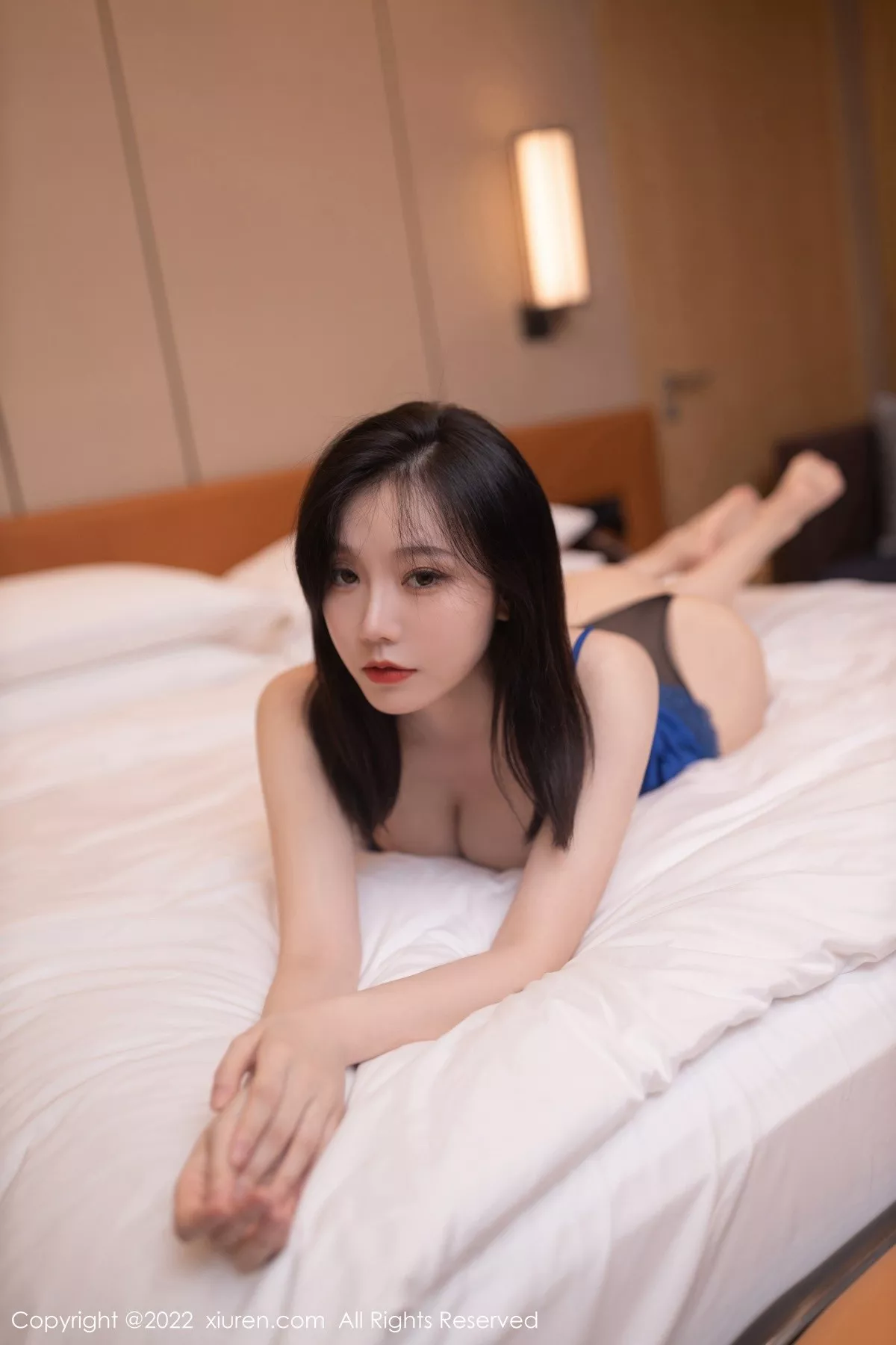 Xgyw.Org_XiuRen第5230期_模特安然anran广州-云南旅拍室内蕾丝内衣配开档黑丝诱惑写真77P