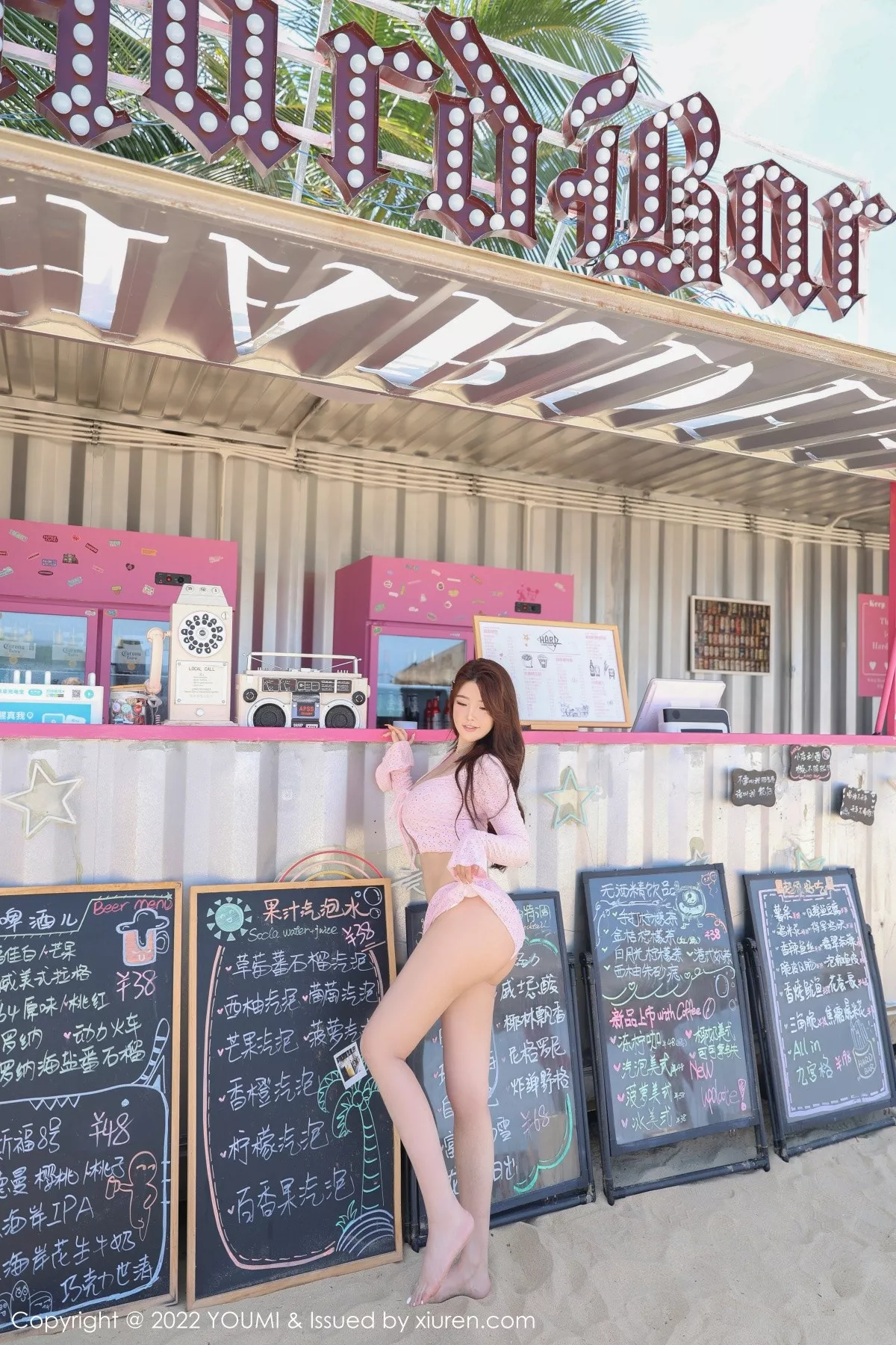 Xgyw.Org_[YouMi尤蜜荟]Vol.815_模特小海臀Rena海南万宁旅拍性感粉色服饰秀浑圆美臀诱惑写真68P