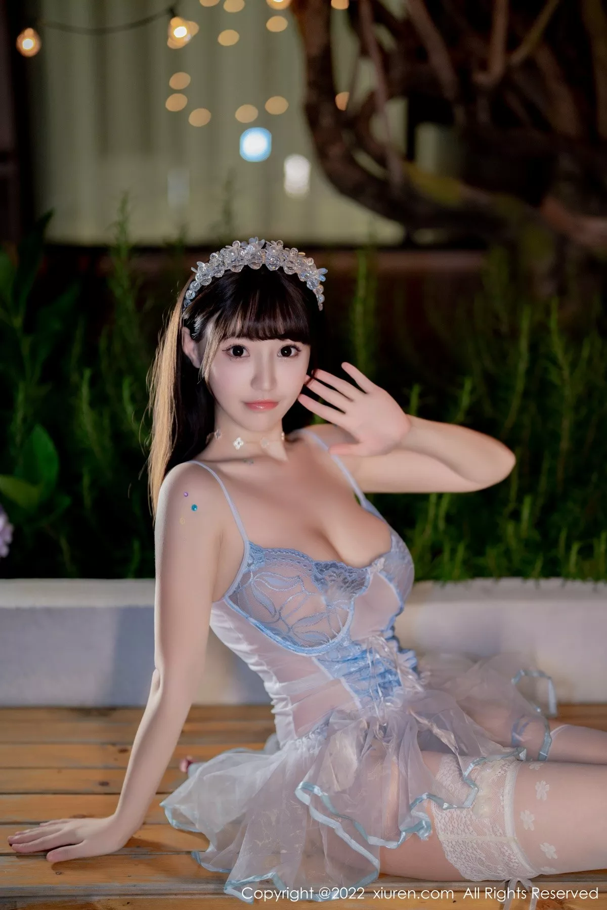 Xgyw.Org_XiuRen第5333期_女神朱可儿Flora大理旅拍白色轻透公主裙配白丝袜丰满诱惑写真76P