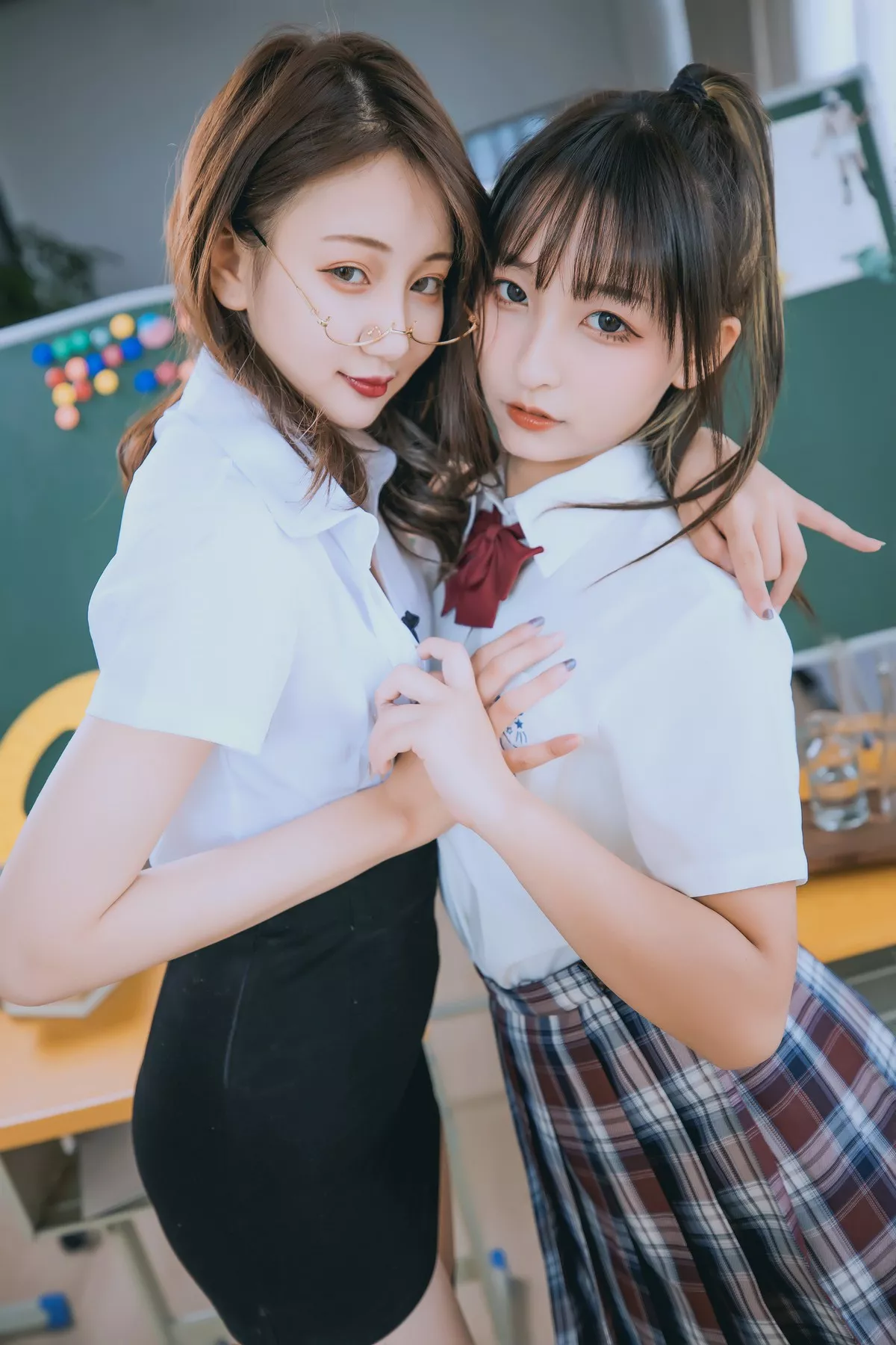 Xgyw.Org_萝莉美女神楽板真冬百合教室主题教室里师生情主题性感白T配黑丝袜诱惑写真150P