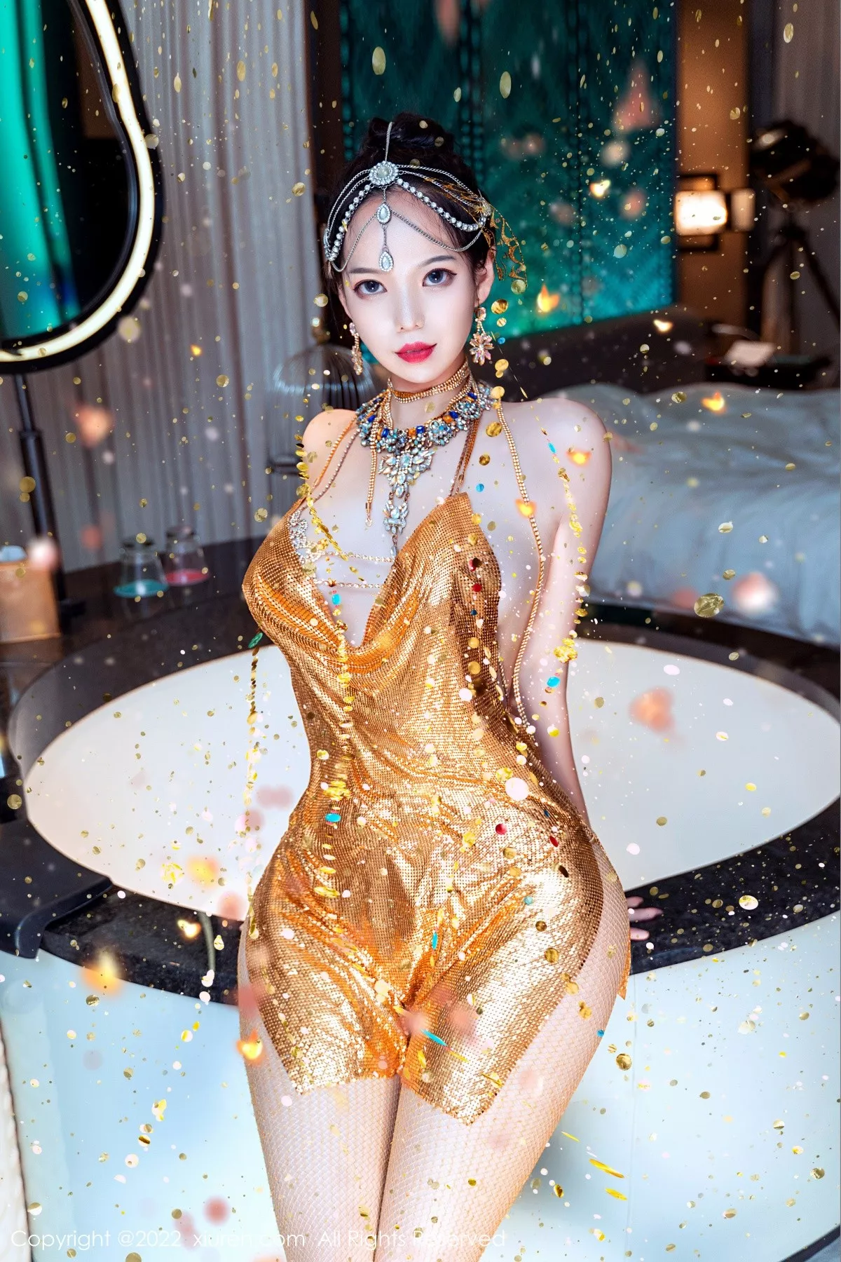 Xgyw.Org_XiuRen第5559期_模特大美妞儿黄金甲主题性感情趣吊带真空秀豪乳翘臀诱惑写真62P