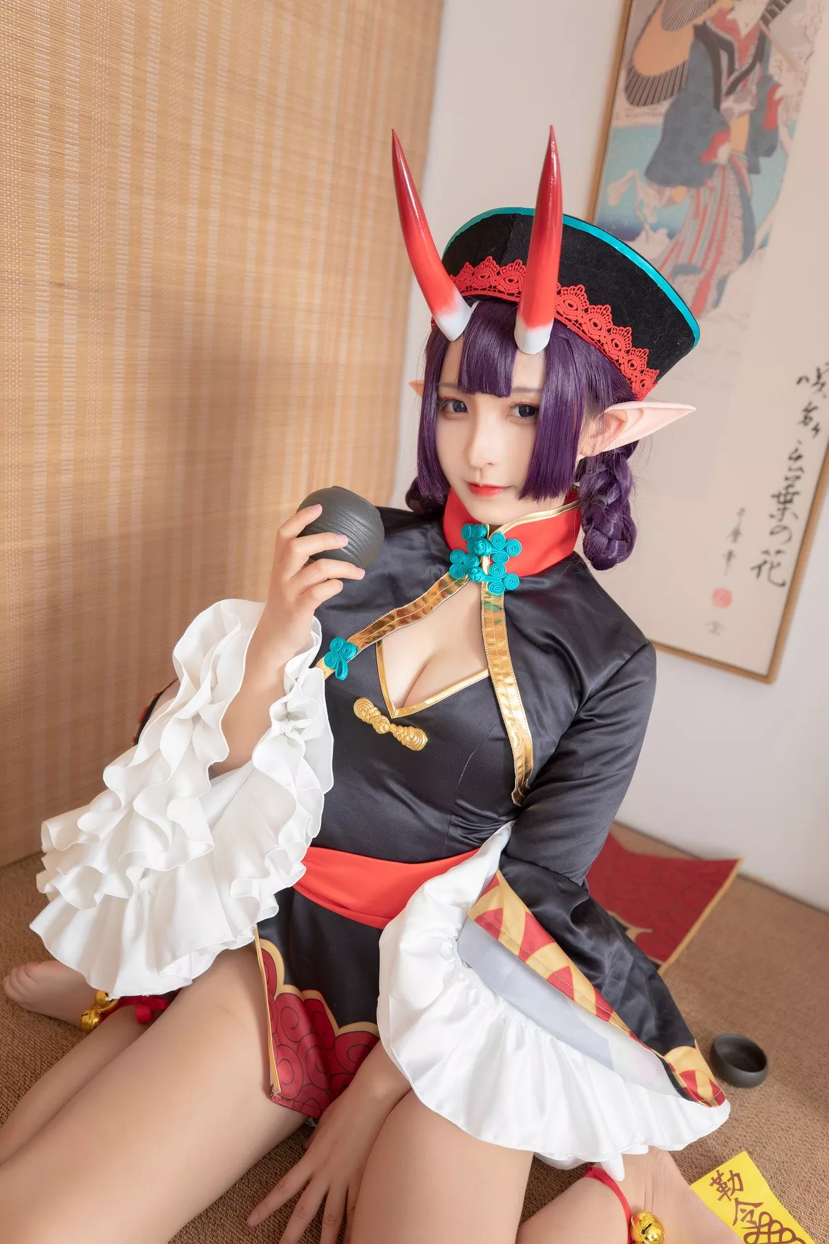 Xgyw.Org_萝莉美女神楽板真冬酒吞cos主题性感黑色短旗袍秀翘臀美腿撩人诱惑写真150P