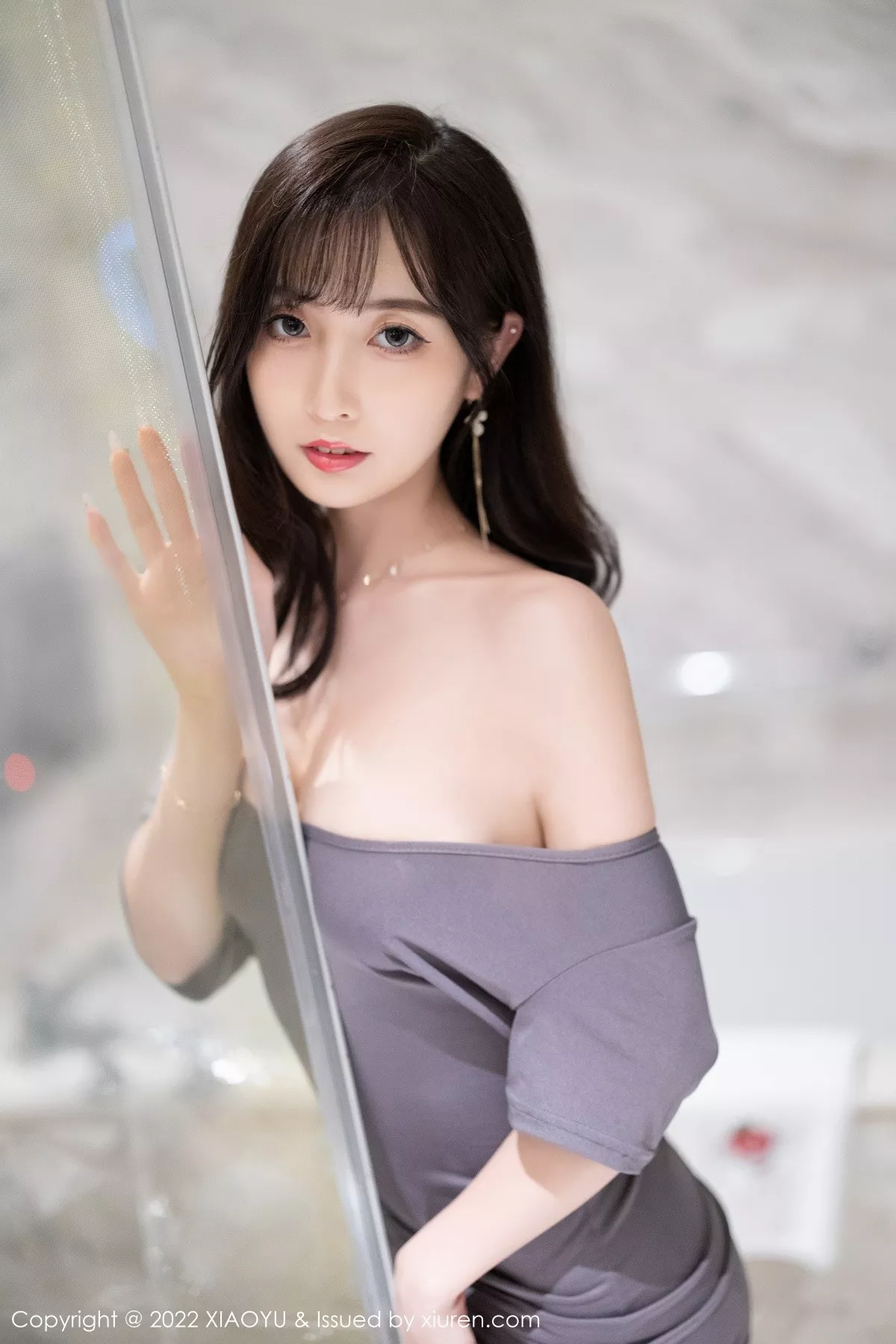 Xgyw.Org_[XiaoYu画语界]Vol.871_模特林星阑性感露肩灰色连衣短裙配黑丝袜秀曼妙身姿迷人写真77P