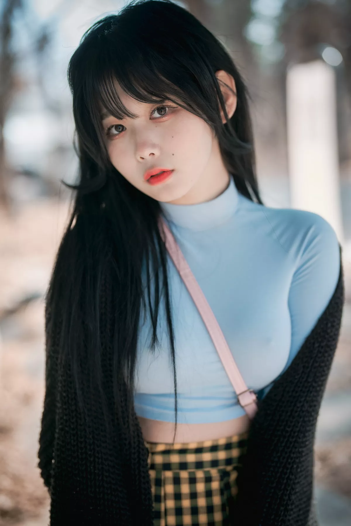 Xgyw.Org_[DJAWA]No.233_模特Zia_Early Spring Walk in March主题户外半撩制服秀翘臀诱惑写真141P