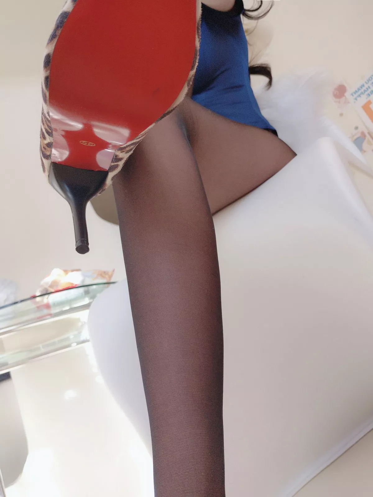 Xgyw.Org_Cosplay美女日奈娇豹纹女警主题蓝上衣配黑短裙半脱露豹纹内衣丰满诱惑写真109P