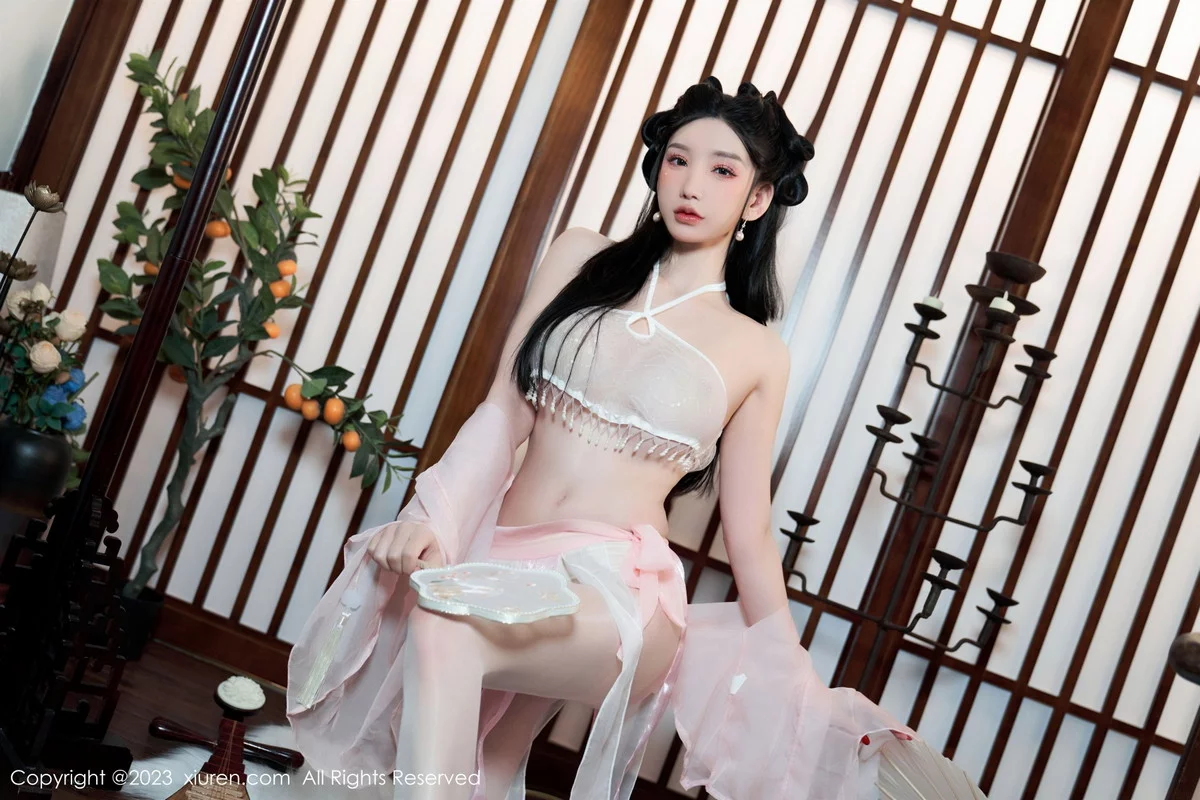 Xgyw.Org_XiuRen第6217期_女神周于希Sally性感粉色古装服饰配超薄无内肉丝惹火诱惑写真85P