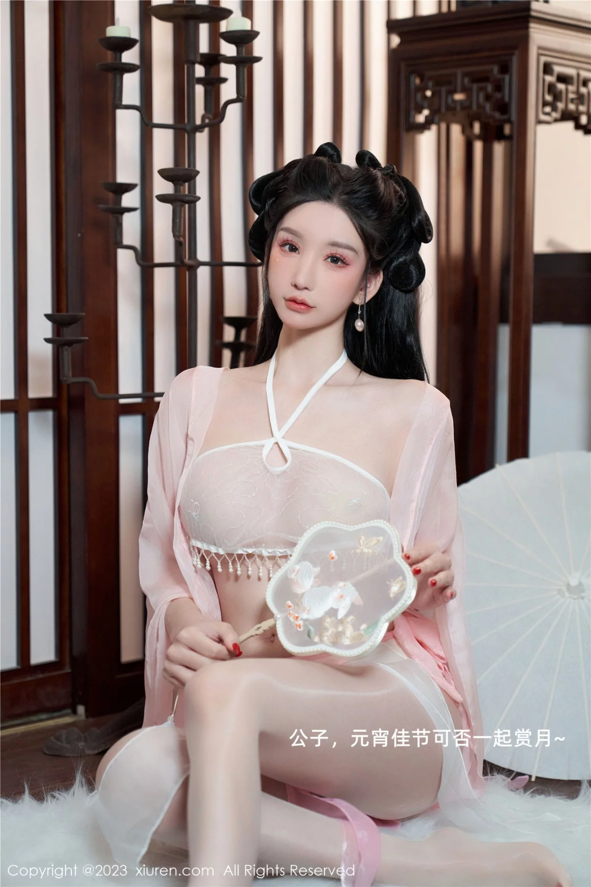 Xgyw.Org_XiuRen第6217期_女神周于希Sally性感粉色古装服饰配超薄无内肉丝惹火诱惑写真85P