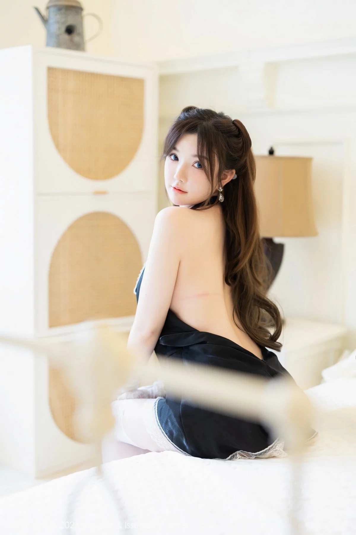 Xgyw.Org_[MyGirl美媛馆]Vol.648_模特糯美子MINIbabe淡蓝露肩连衣短裙秀童颜巨乳身材诱惑写真45P