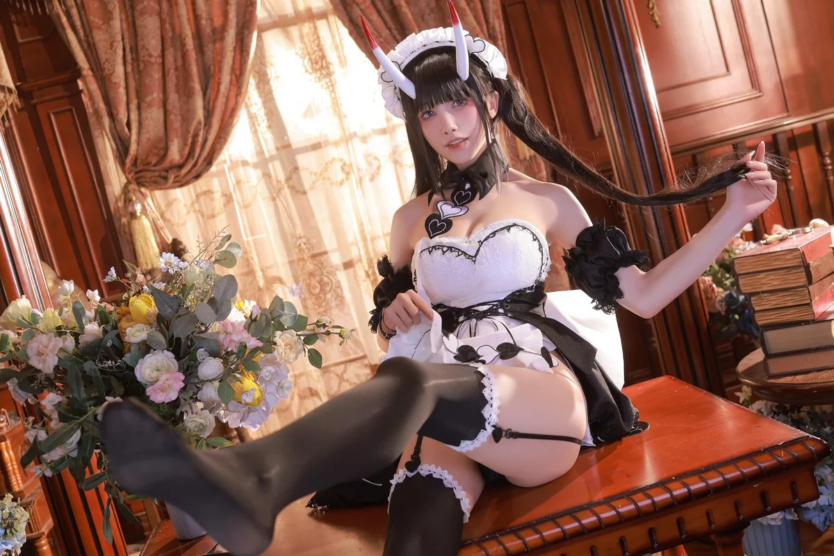 Xgyw.Org_动漫博主水淼Aqua-Noshiro-maid主题私房性感黑白女仆装配黑丝吊袜诱惑写真61P
