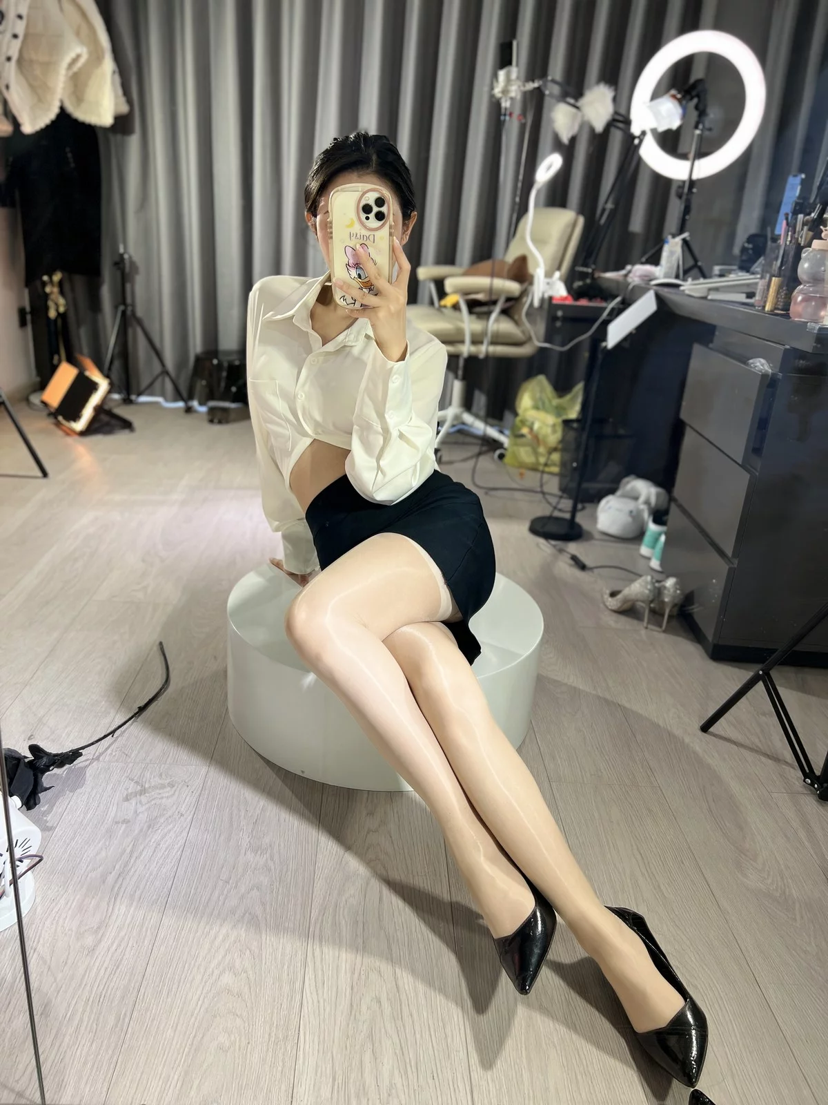 Xgyw.Org_抖音网红一只霸王兽微蜜圈主题私房性感多套服饰自拍超薄丝袜秀美腿诱惑写真210P