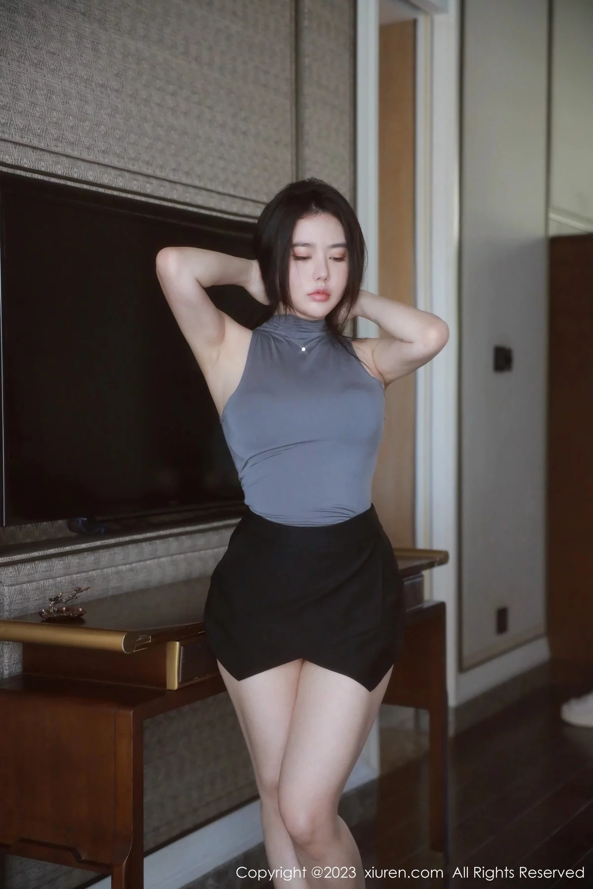 Xgyw.Org_XiuRen第6648期_女神Manuela玛鲁娜户外抹胸服+室内紧身衣秀丰满身材诱惑写真64P