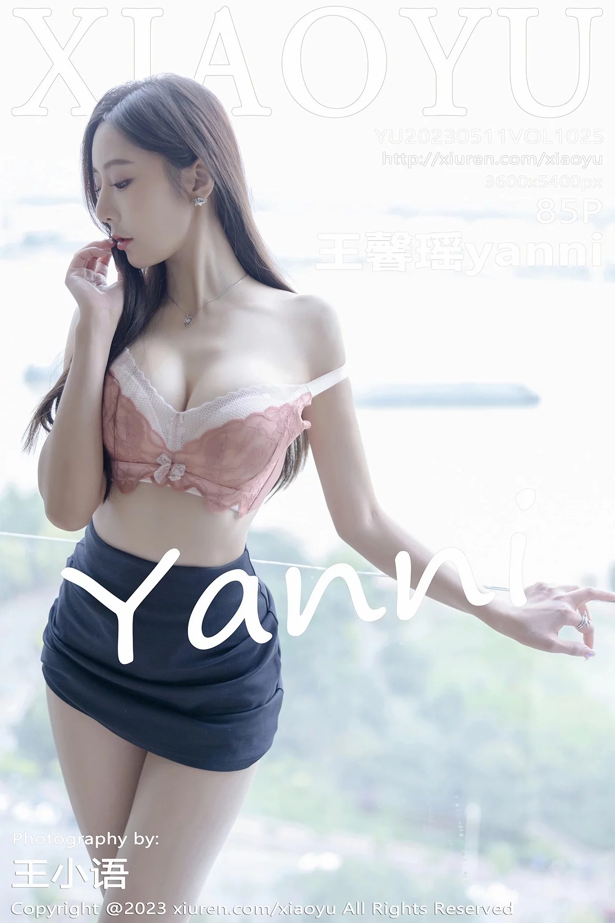Xgyw.Org_[XiaoYu画语界]Vol.1025_女神王馨瑶yanni白色条纹上衣配深蓝色短裙秀曼妙身姿诱惑写真85P