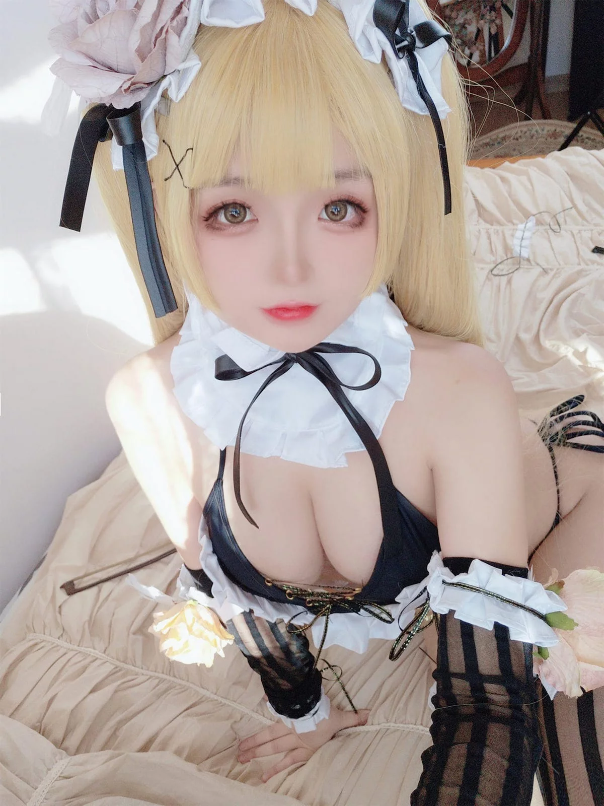 Xgyw.Org_Cosplay美女日奈娇内普提斯主题私房性感黑白女仆装配黑丝袜秀丰满身材诱惑写真75P