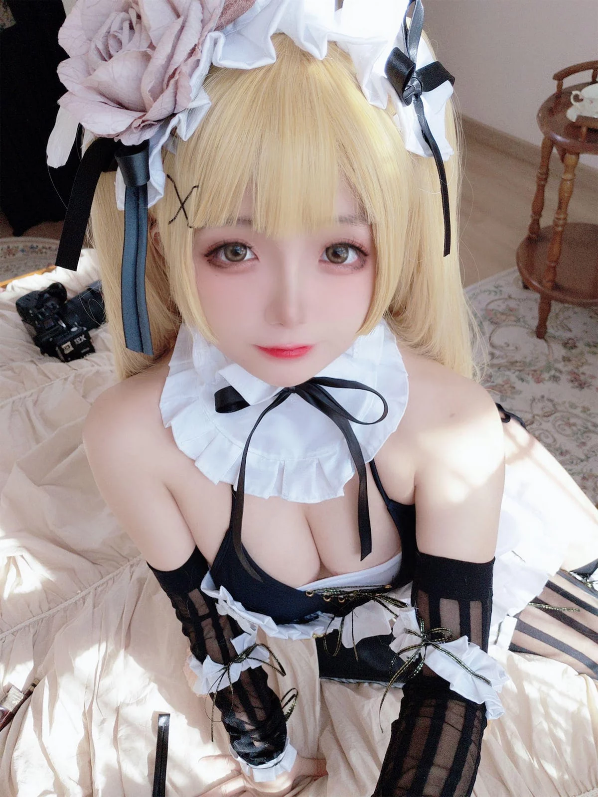 Xgyw.Org_Cosplay美女日奈娇内普提斯主题私房性感黑白女仆装配黑丝袜秀丰满身材诱惑写真75P