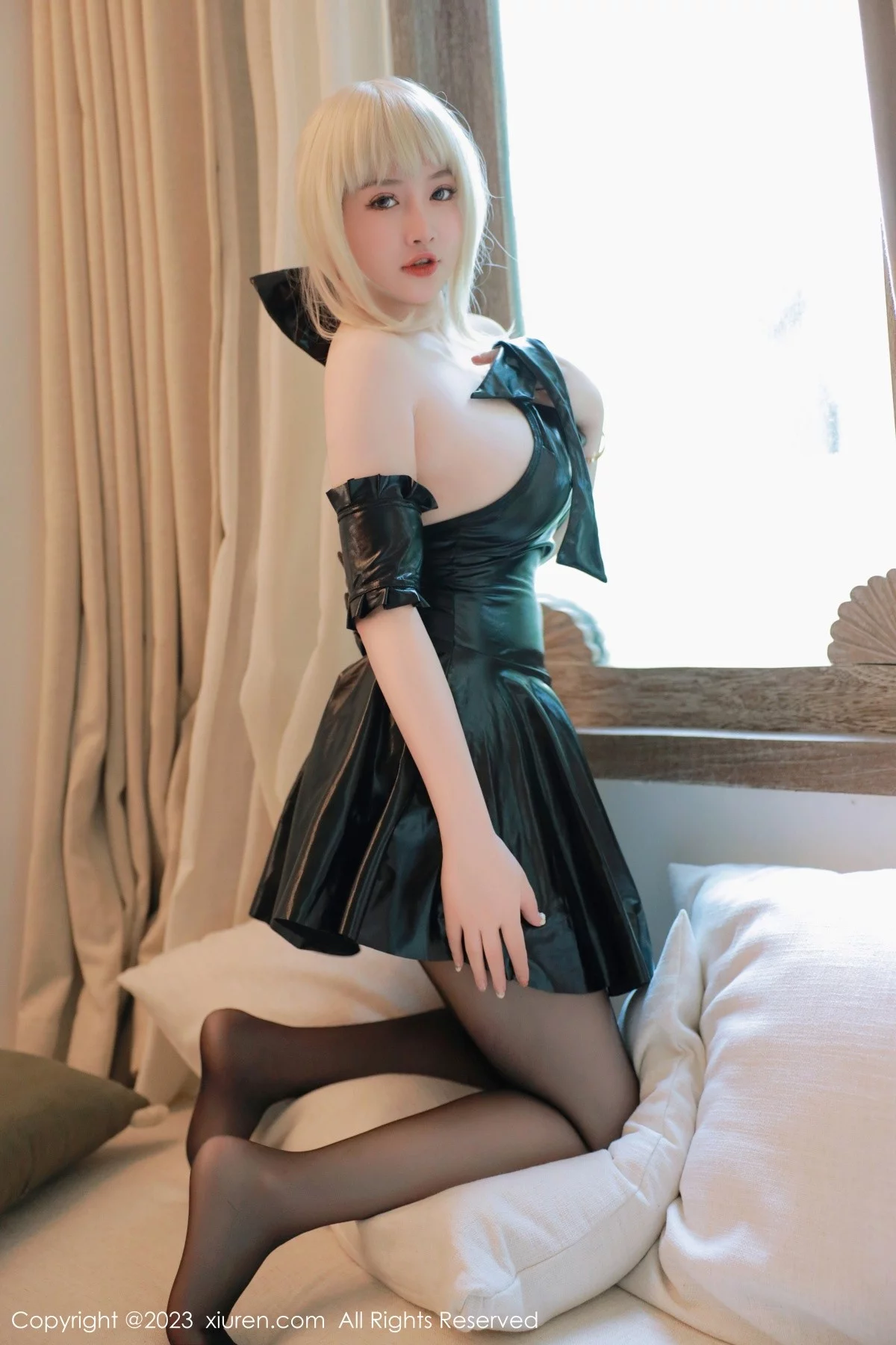 Xgyw.Org_XiuRen第6984期_模特养乐多DoDo性感黑色Cosplay装扮秀丰满身材惹火诱惑写真75P