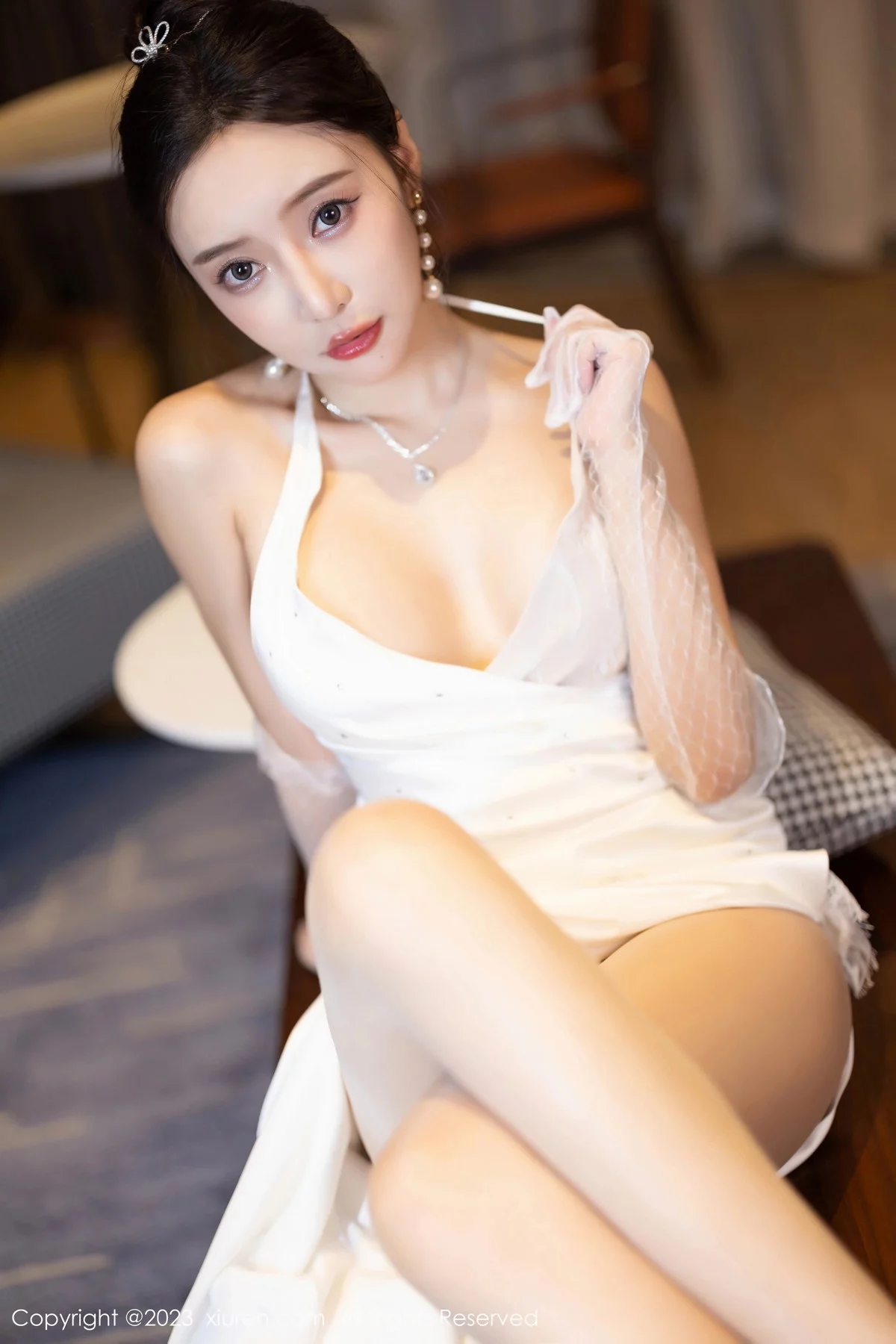 Xgyw.Org_XiuRen第7256期_女神王馨瑶yanni白色长礼裙+黑色情趣内衣秀完美身材诱惑写真87P