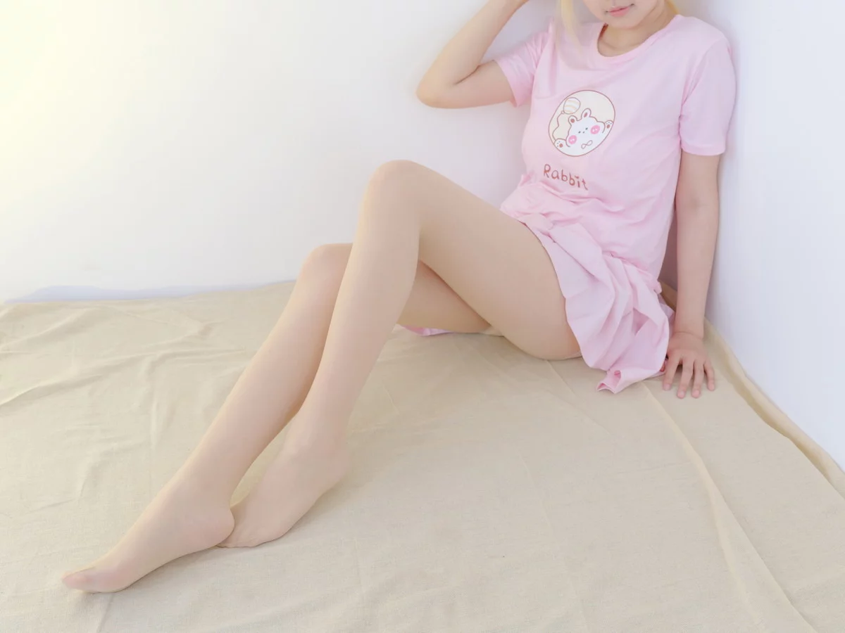 Xgyw.Org_萝莉写真机构森萝财团露露子主题私房性感粉色JK制服配超薄肉丝秀美腿诱惑写真100P