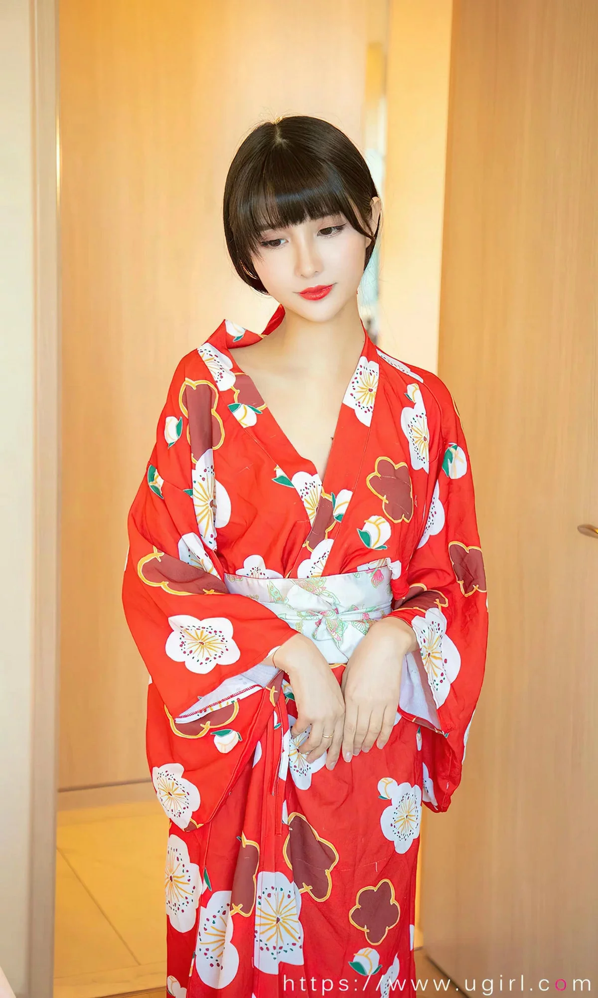 Xgyw.Org_[Ugirls爱尤物]No.2776_模特猫猫居家私房性感日系和服半脱秀白嫩美腿撩人诱惑写真35P