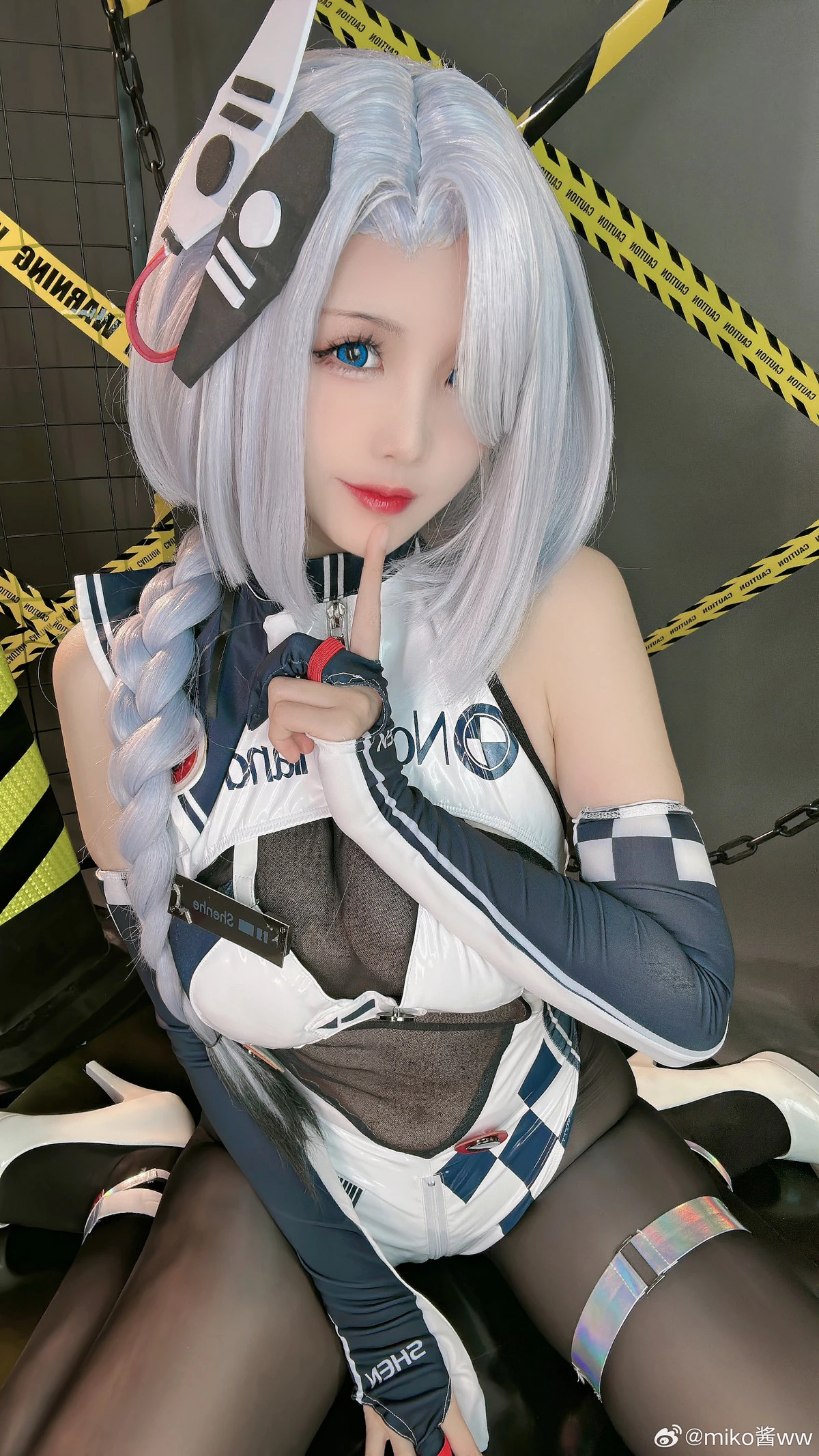 Xgyw.Org_网络美女miko酱ww微博付费合集2主题性感钢琴妹妹服饰+护士装系列秀曼妙身姿诱惑写真355P