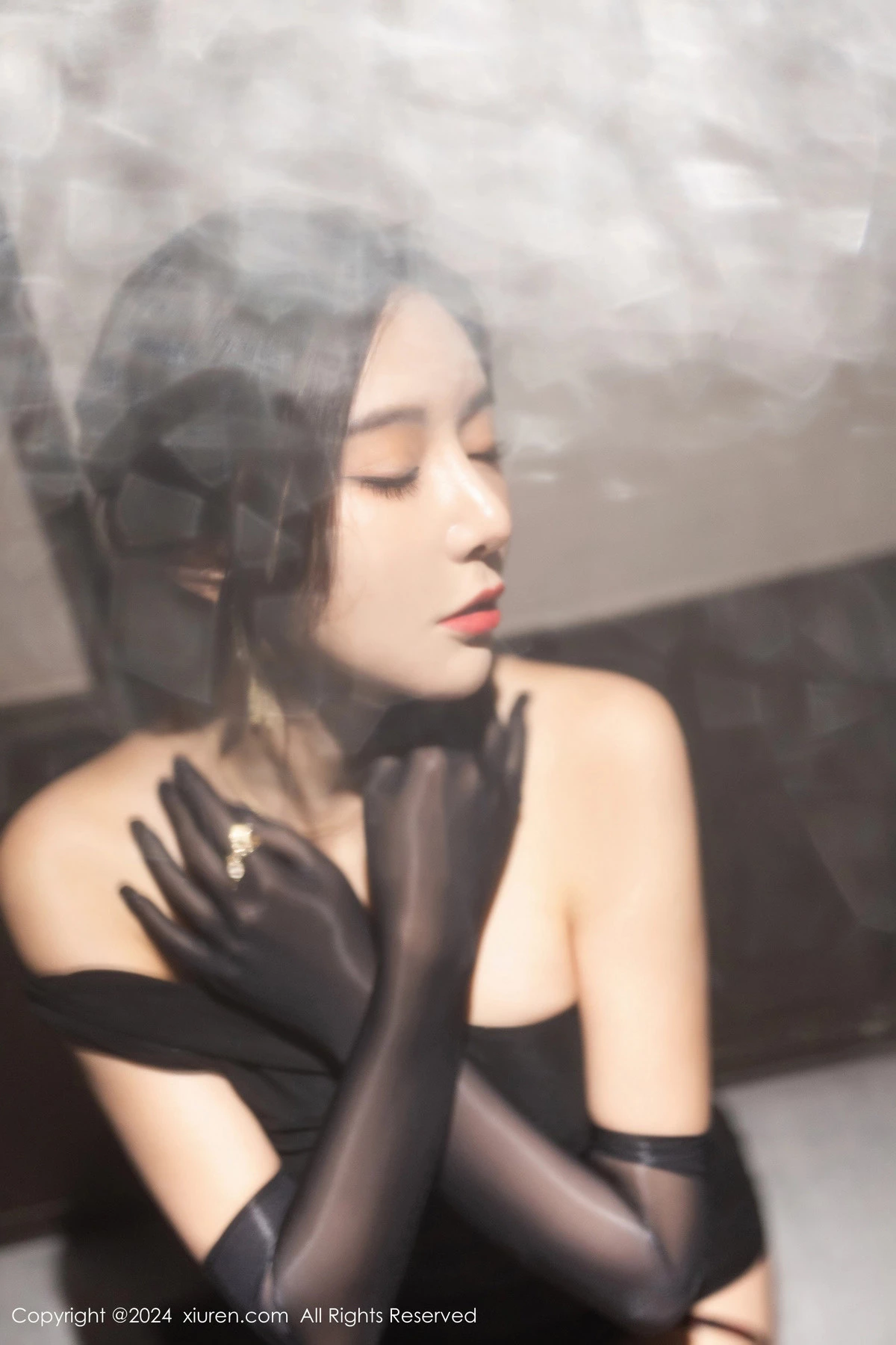 Xgyw.Org_XiuRen第8194期_女神王馨瑶yanni黑色连衣长裙+黑色轻透情趣服饰惹火诱惑写真82P