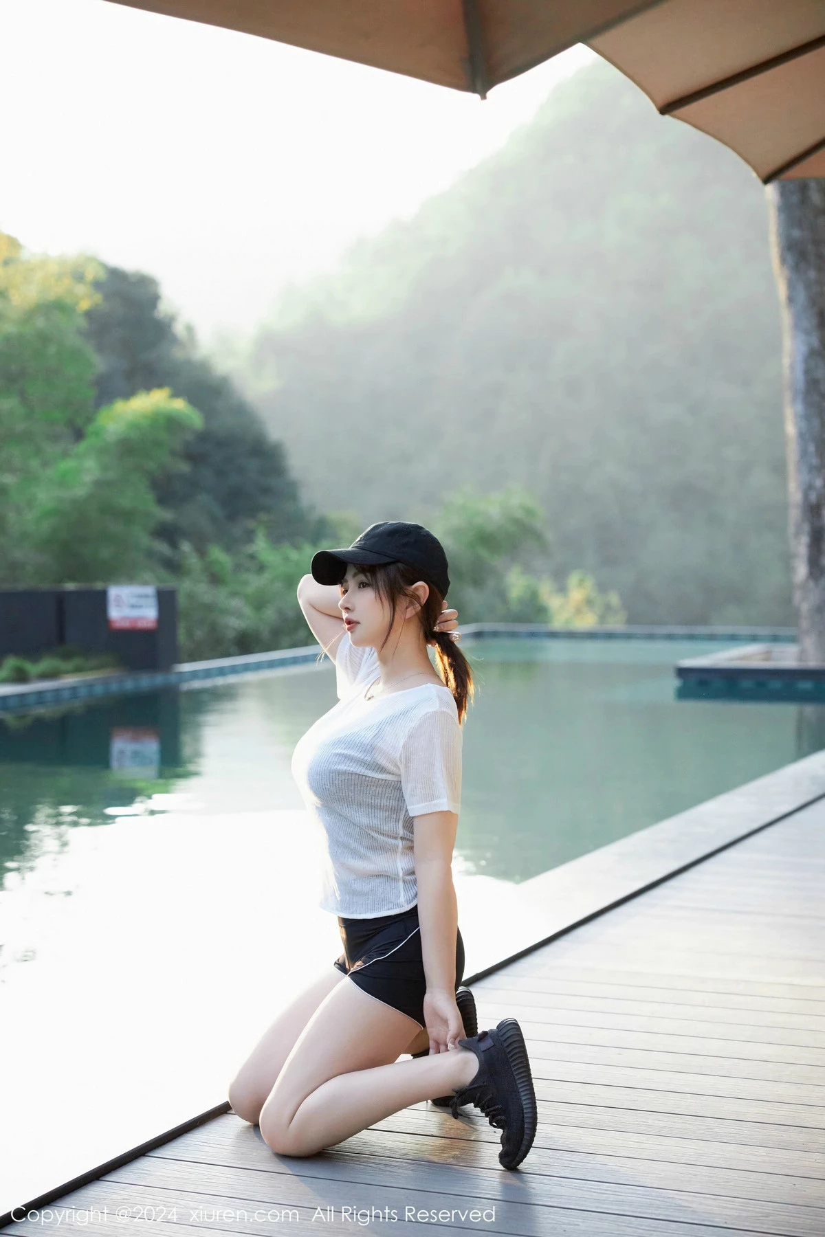 Xgyw.Org_XiuRen第9549_模特养乐多Doll性感深色运动服饰秀丰满身材白嫩美腿诱惑写真52P