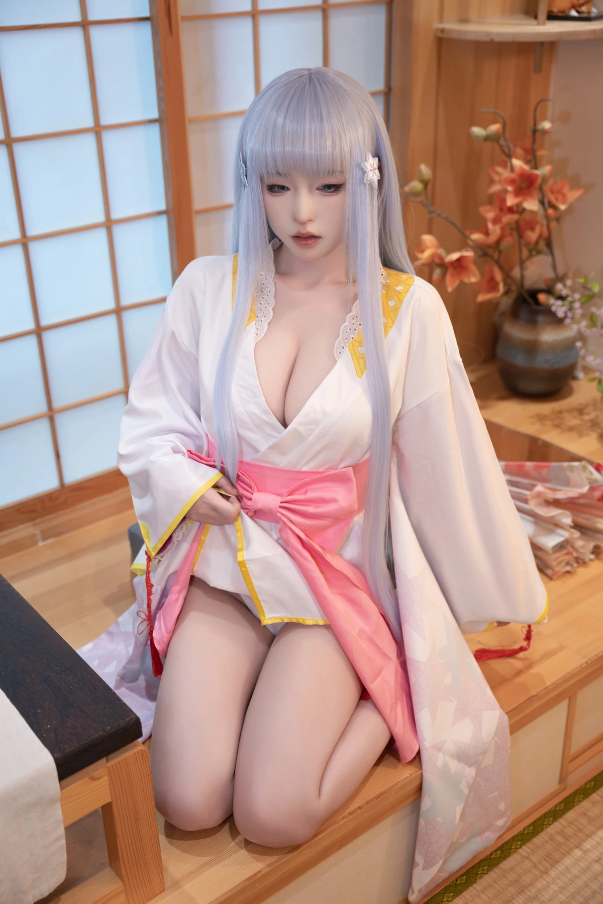 Xgyw.Org_性感尤物清水由乃雪女原服主题私房性感日系服饰半脱露白色内衣秀翘臀美腿诱惑写真58P