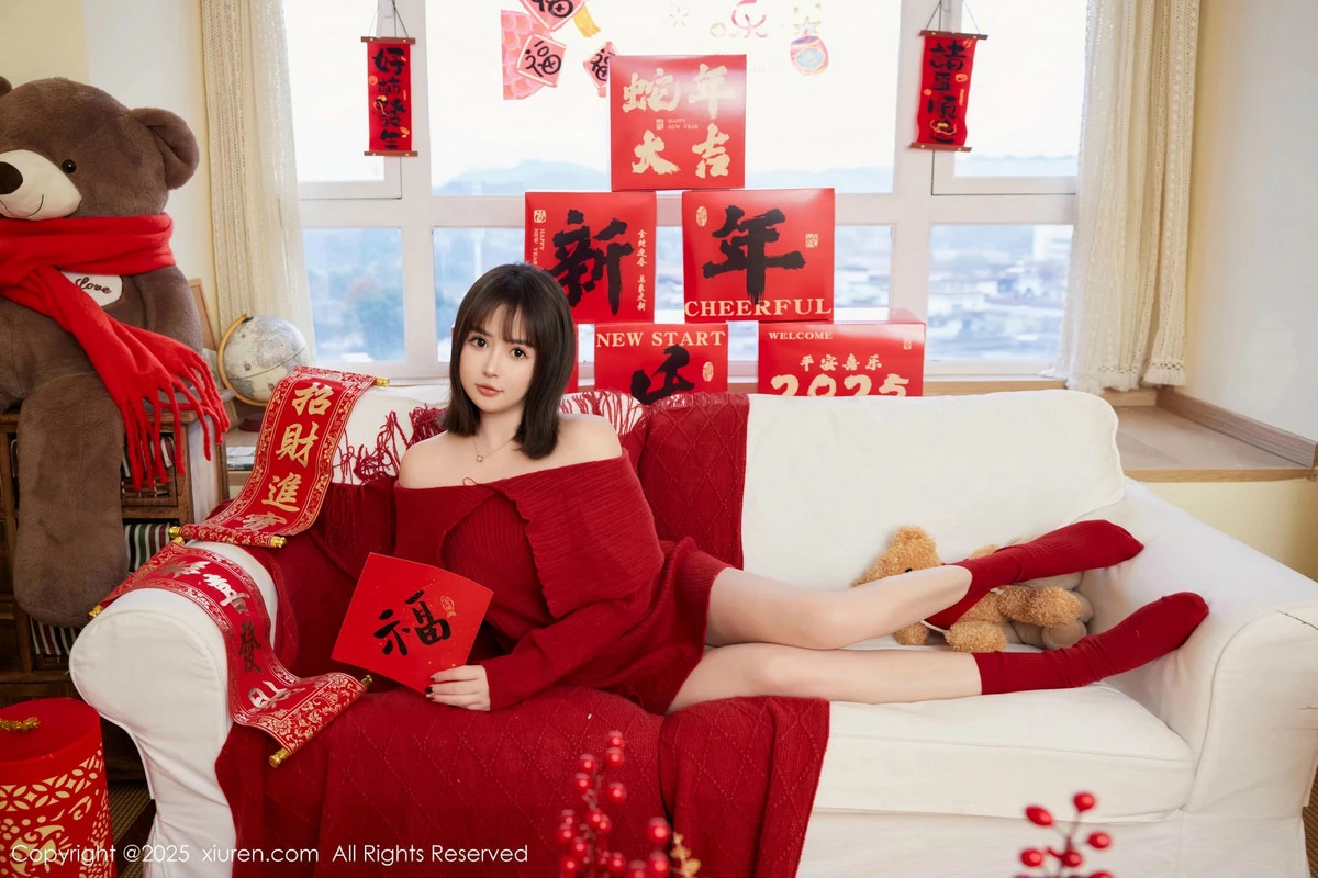 Xgyw.Org_XiuRen第9818期_模特养乐多Doll新年主题性感喜庆红色内衣秀完美身材诱惑写真66P