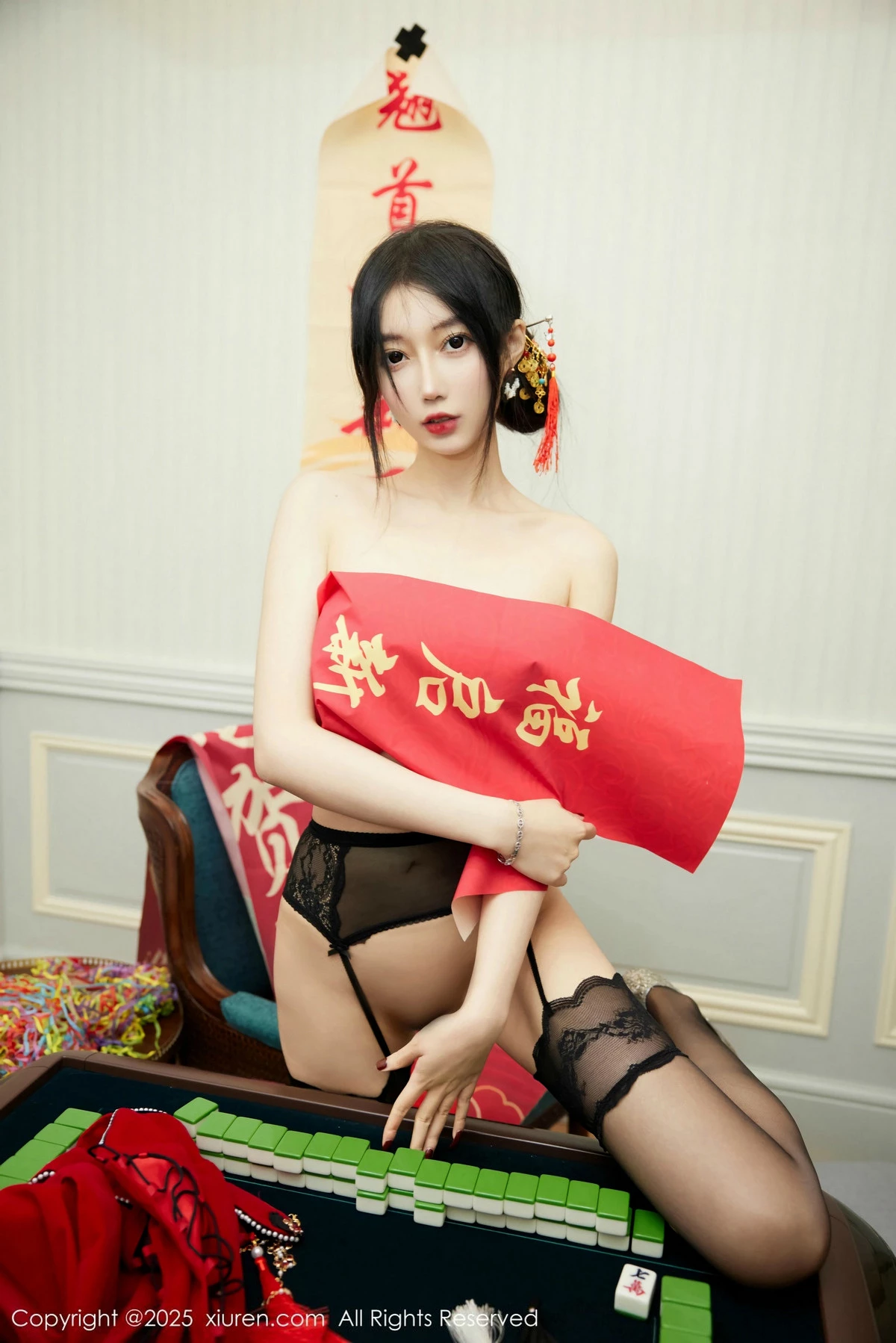Xgyw.Org_XiuRen第9826期_模特玥儿玥er新年主题性感红色服饰配黑丝吊袜秀曼妙身姿诱惑写真67P