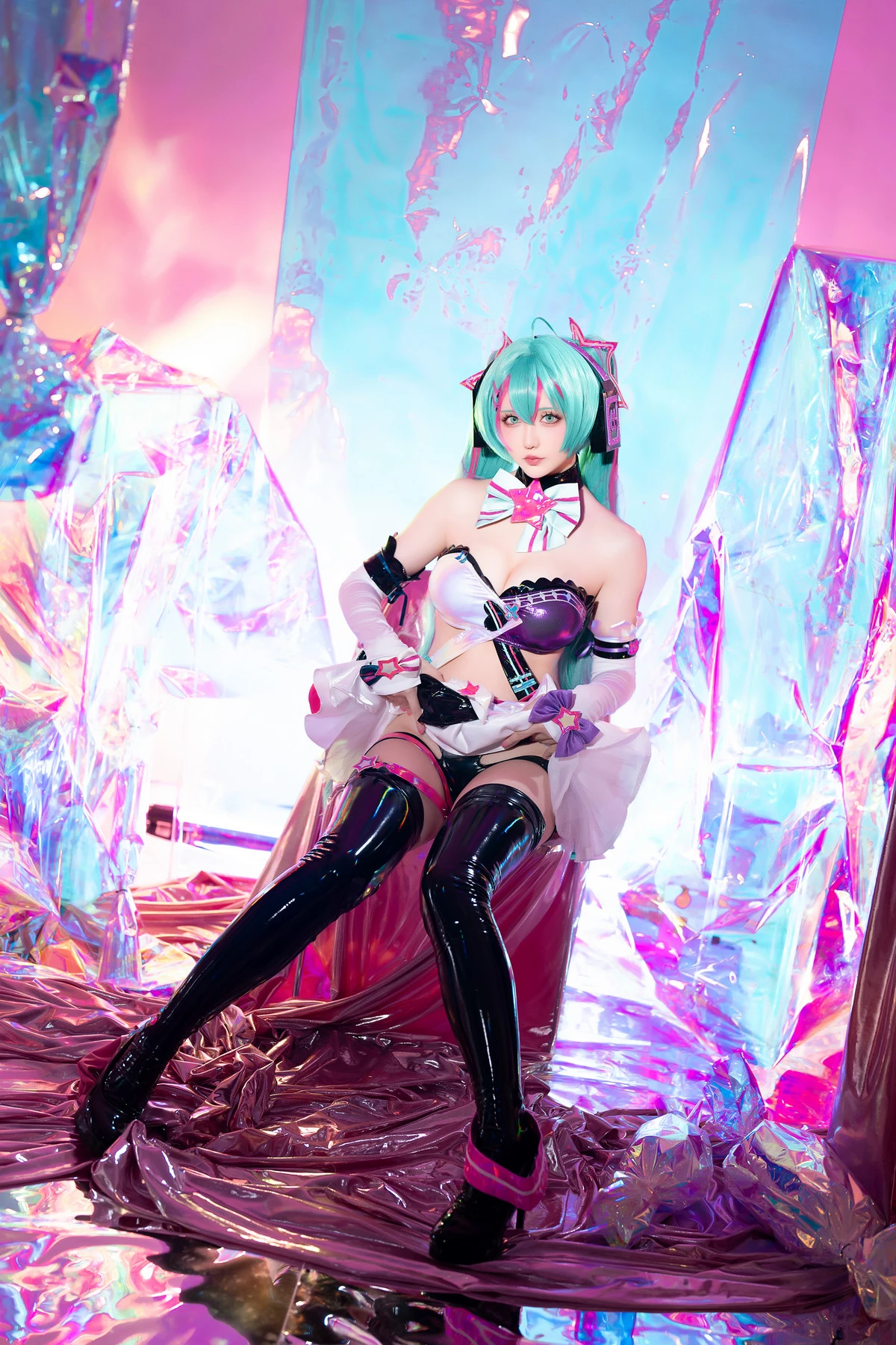 Xgyw.Org_Coser小姐姐星之迟迟Miku初音未来喵斯快跑主题性感内衣配黑皮长袜秀完美身材诱惑写真73P