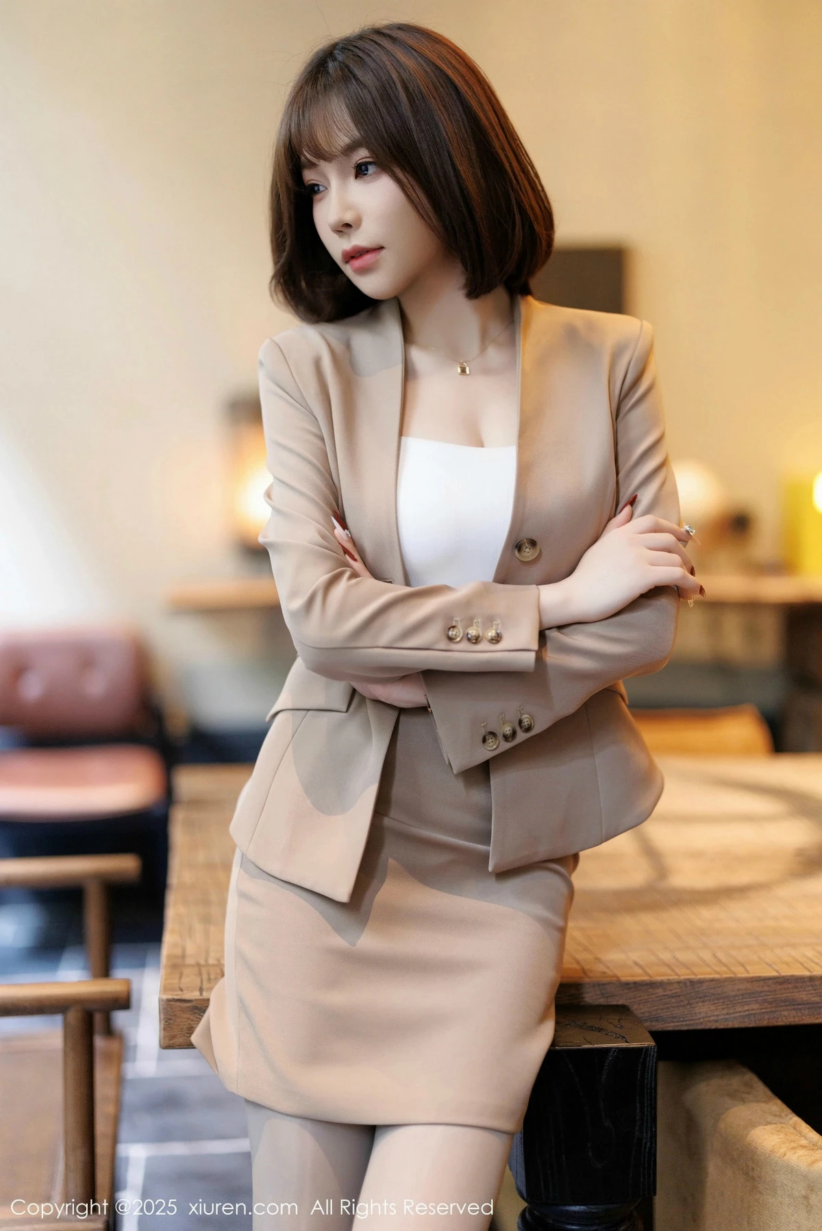 Xgyw.Org_XiuRen第9844_女神徐莉芝Booty多套性感服饰穿搭配原色丝袜秀曼妙身姿诱惑写真88P