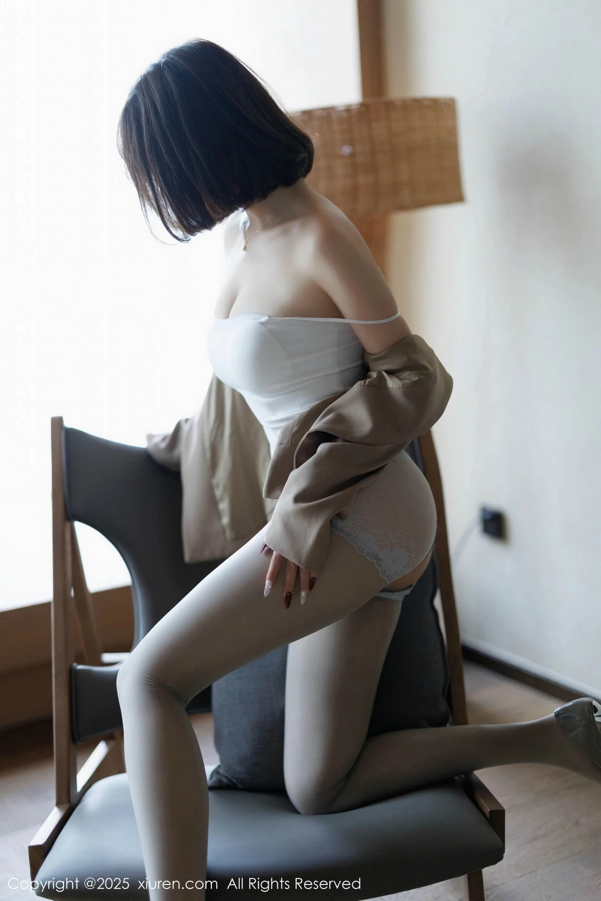 Xgyw.Org_XiuRen第9844_女神徐莉芝Booty多套性感服饰穿搭配原色丝袜秀曼妙身姿诱惑写真88P