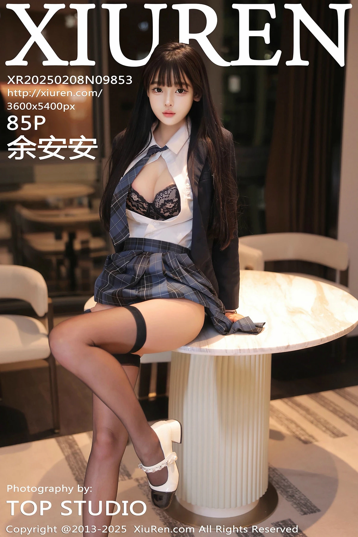 Xgyw.Org_XiuRen第9853_模特余安安性感JK制服露黑色蕾丝内衣配黑丝袜秀凹凸身材诱惑写真85P
