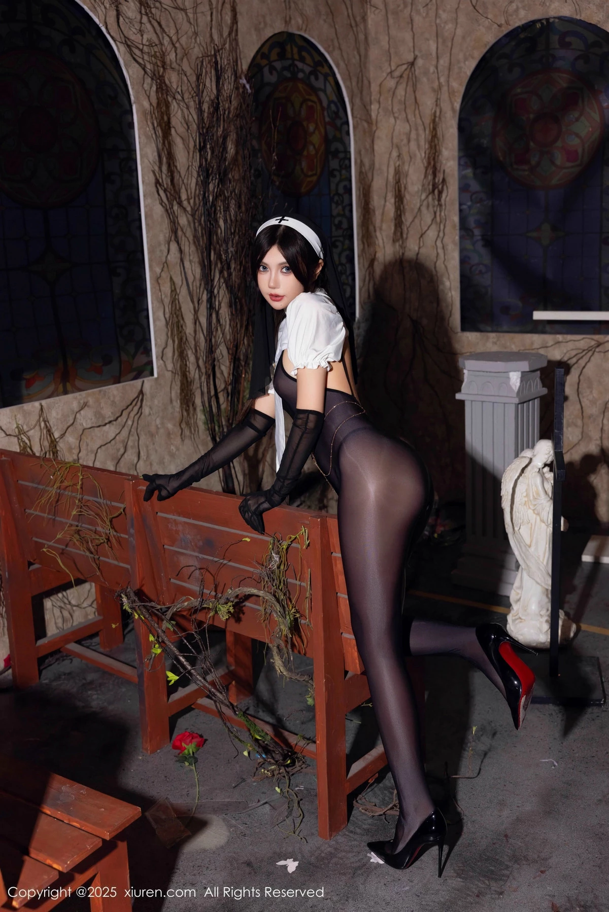 Xgyw.Org_XiuRen第9774期_女神绮里嘉ula性感修女服饰配超薄连体黑丝秀完美身材诱惑写真79P