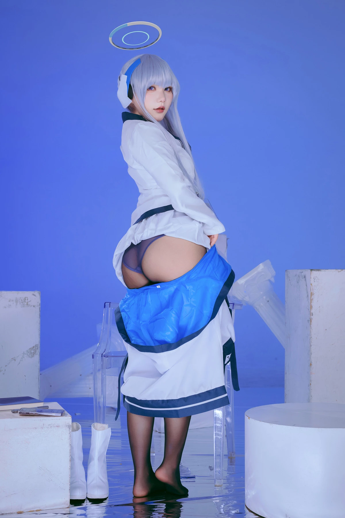 Xgyw.Org_动漫博主是一只熊仔吗蔚蓝档案-生盐诺亚本主题性感蓝色服饰配黑丝袜秀曼妙身姿诱惑写真100P