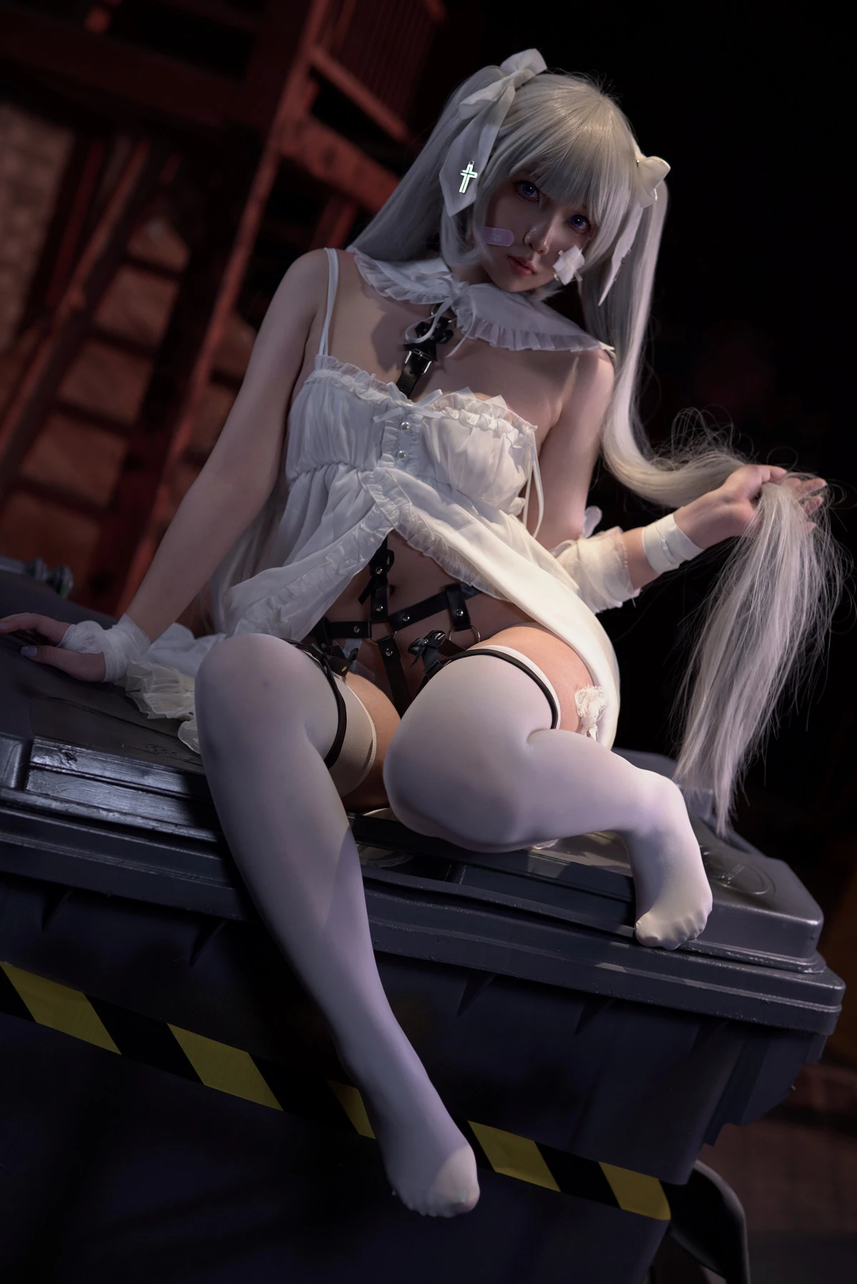 Xgyw.Org_Coser美女小和甜酒rurudo初音酱主题性感黑色情趣服饰配白丝袜秀油亮肌肤诱惑写真141P