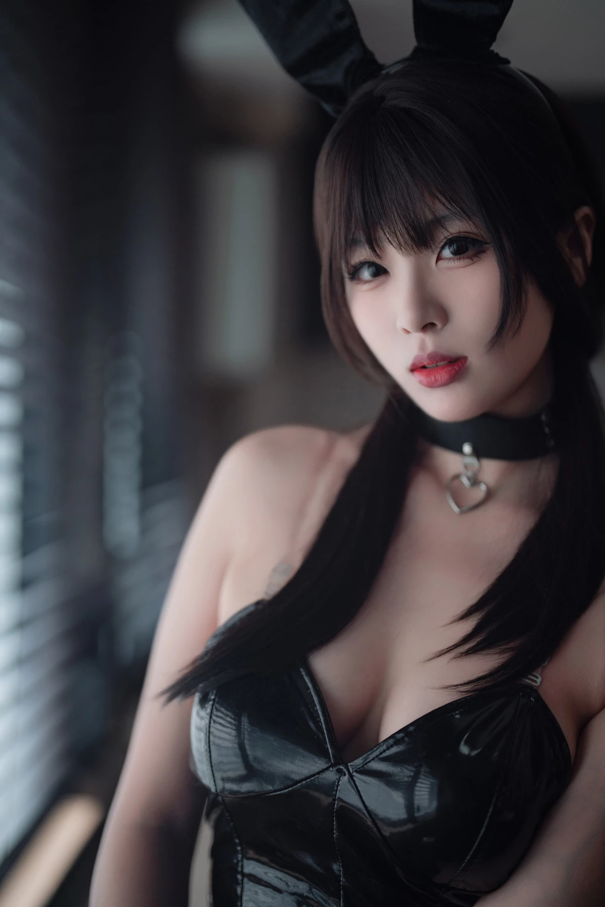 Xgyw.Org_网络美女轩萧学姐粘液兔女郎主题兔女郎装扮黑色高叉连体衣配黑丝袜秀美腿诱惑写真75P