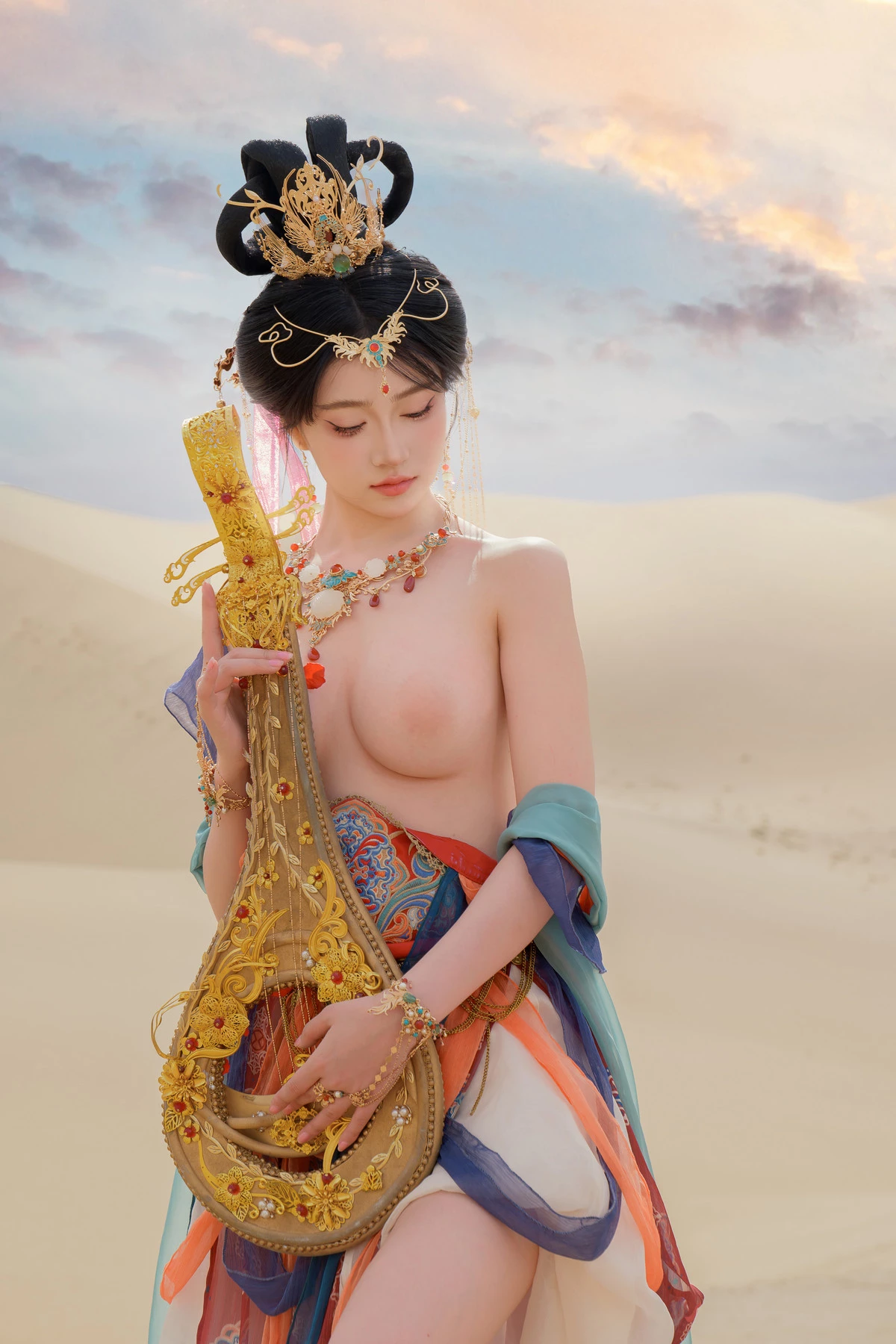 Xgyw.Org_网络美女年年Nnian飞天主题沙漠外景性感仙女薄纱服饰半脱秀婀娜身姿丰满诱惑写真63P