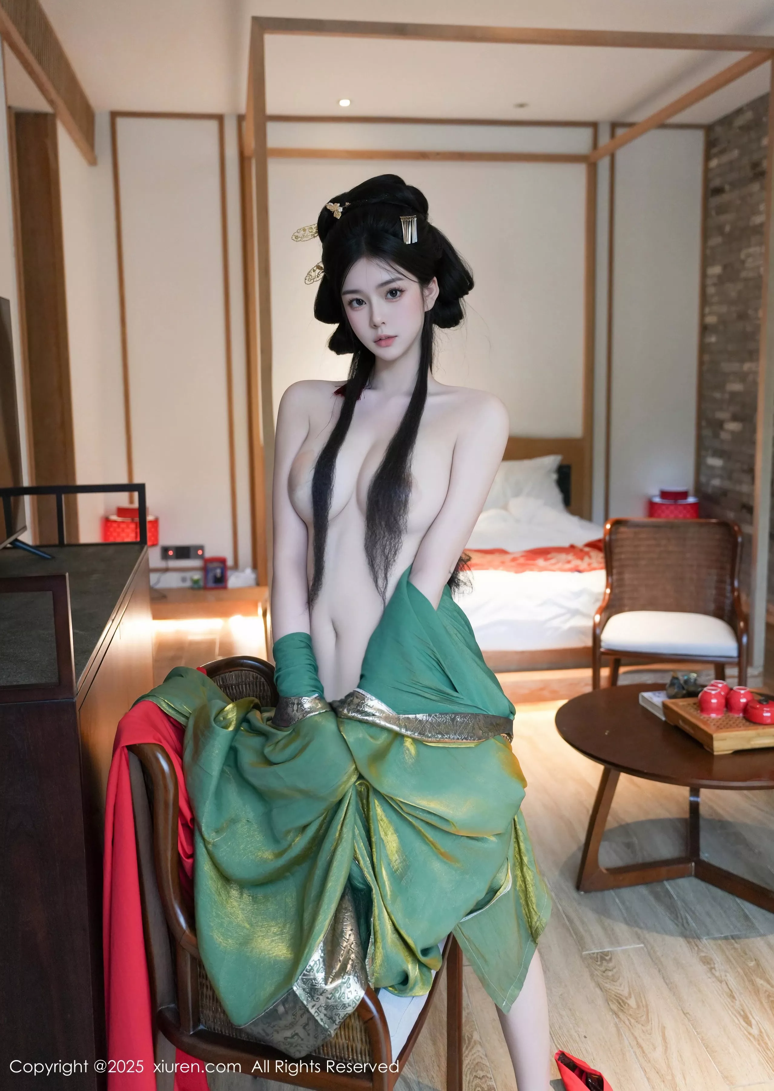 Xgyw.Org_XiuRen第10126期_模特雪糕CiCi性感绿色古风服饰露红色情趣服饰秀美腿诱惑写真68P