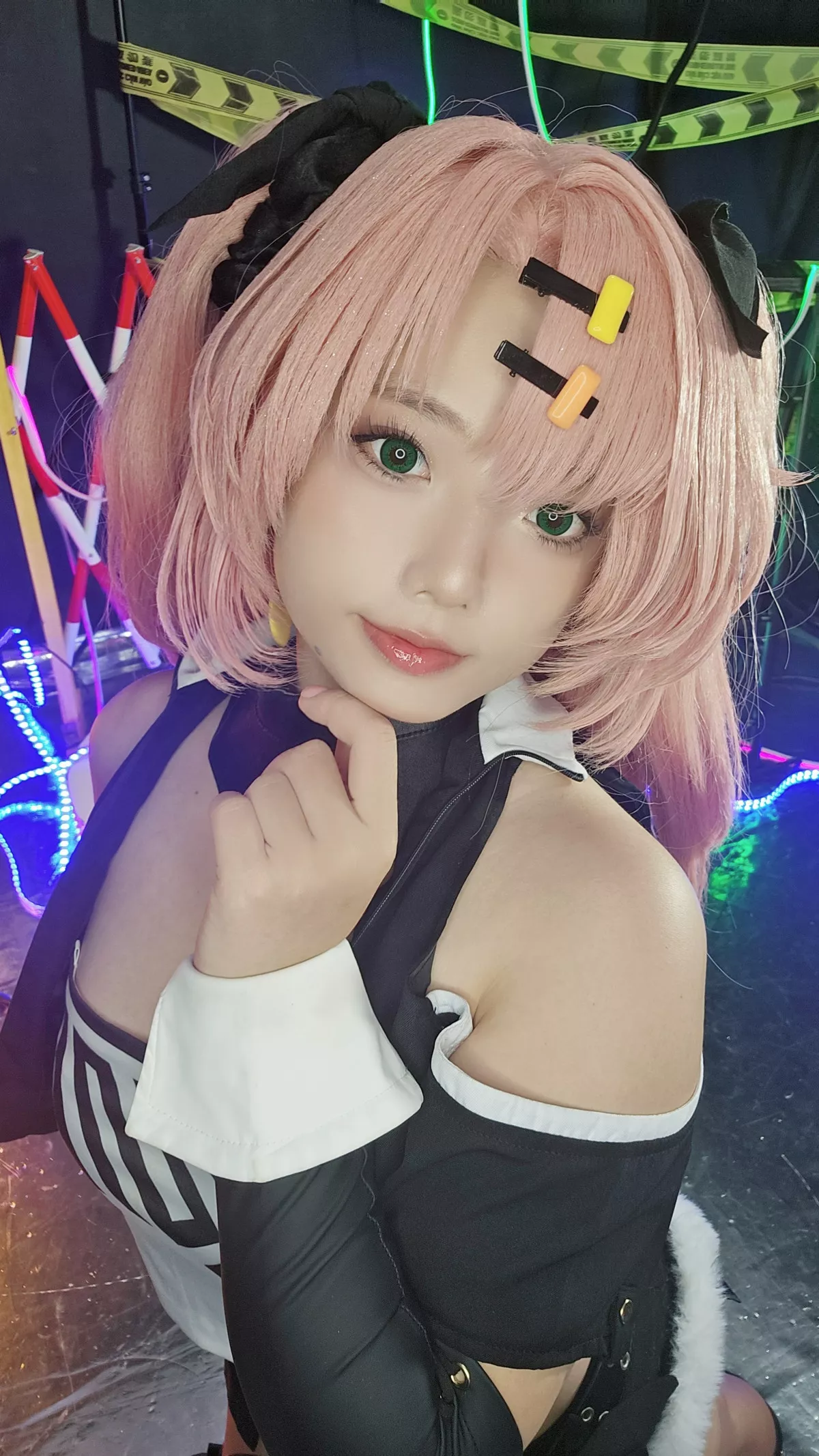 Xgyw.Org_越南小姐姐Messie Huang-Nicole主题性感黑色皮质情趣服饰露豪乳胶带遮点惹火诱惑写真88P