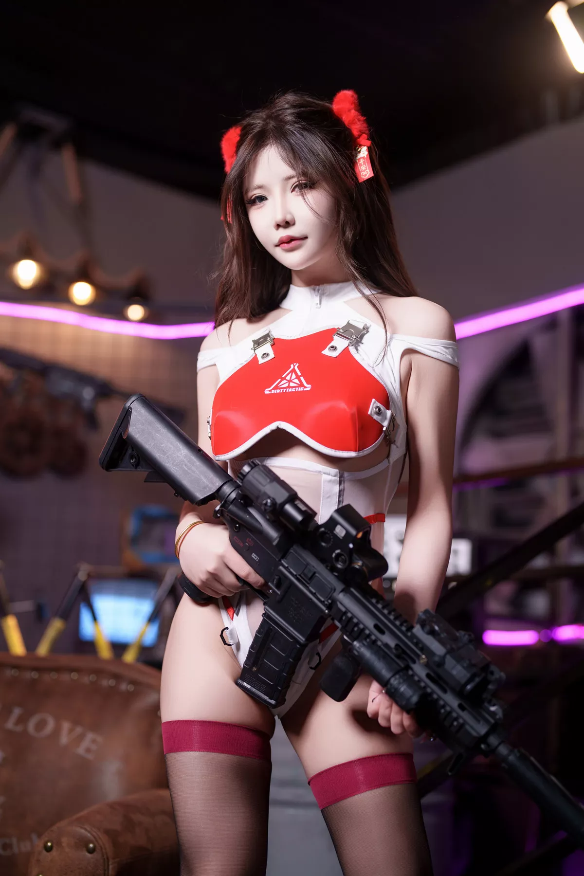 Xgyw.Org_二次元妹子抱走莫子aa春节特工战姬主题性感白色情趣服饰配黑丝袜秀惹火身材诱惑写真90P