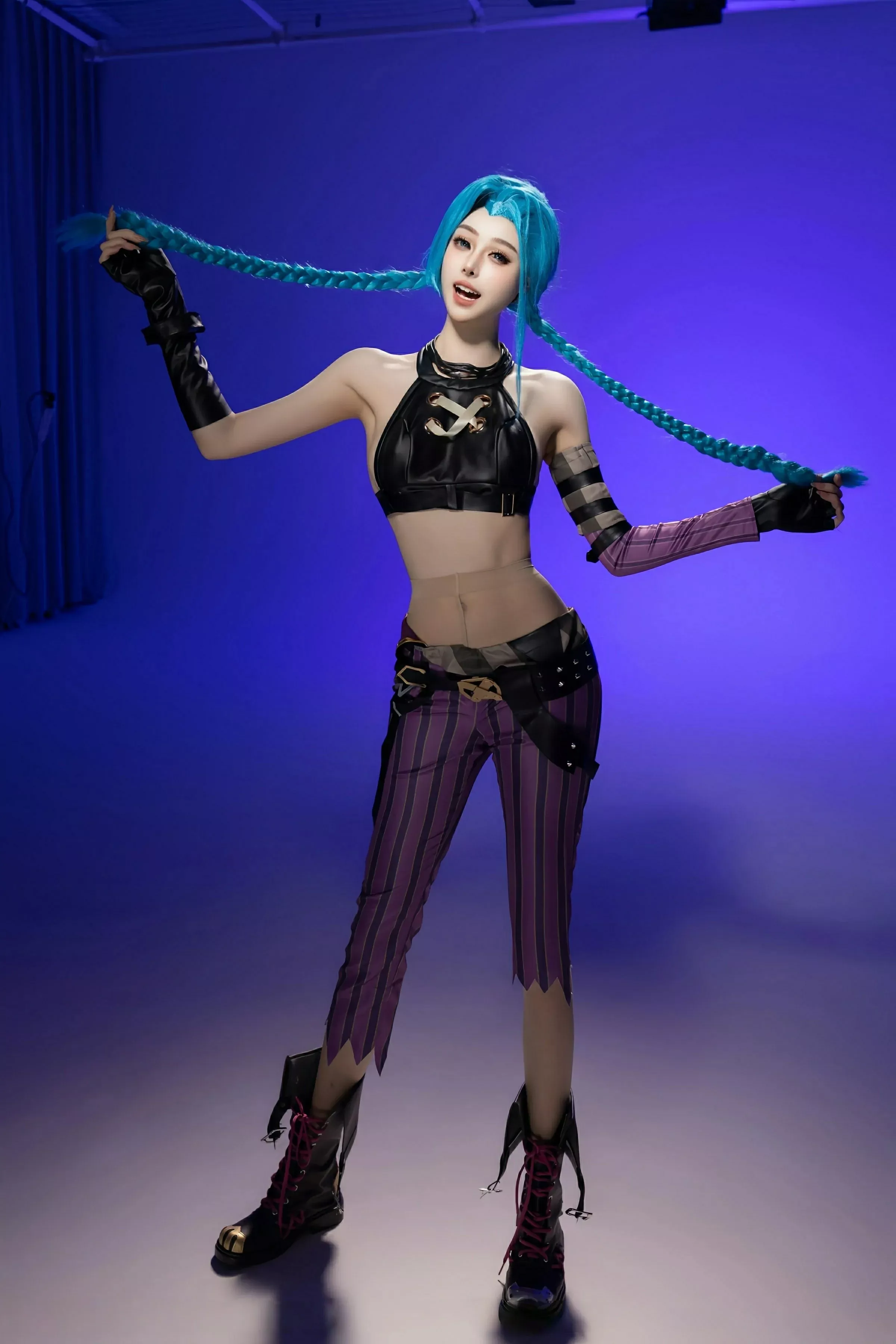 Xgyw.Org_[XiuRen秀人网]No.10479_模特小逗逗性感Cosplay装扮配肉色丝袜秀曼妙身姿迷人诱惑写真79P