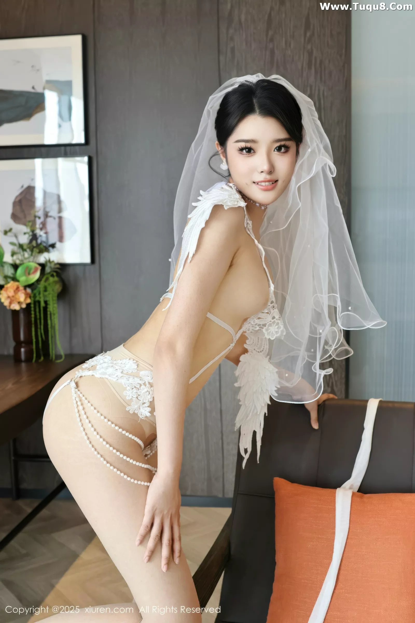 Xgyw.Org_[XiuRen秀人网]No.10559_新人模特糯梨子性感白色情趣婚纱配白色丝袜秀曼妙身姿诱惑写真70P