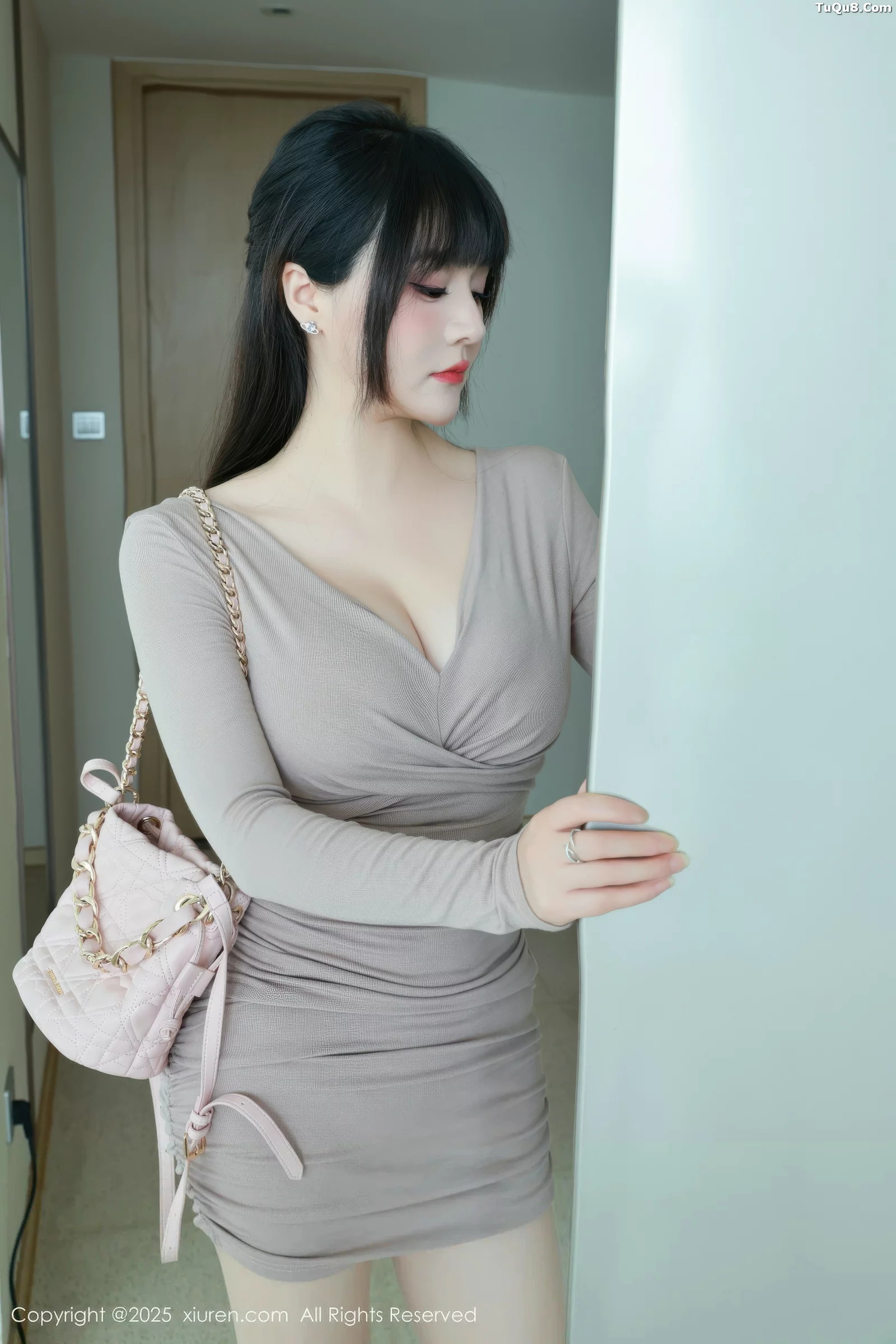 Xgyw.Org_[XiuRen秀人网]No.10718_模特南汐RuRu性感浅色连衣短裙露白色内衣秀完美身材诱惑写真86P
