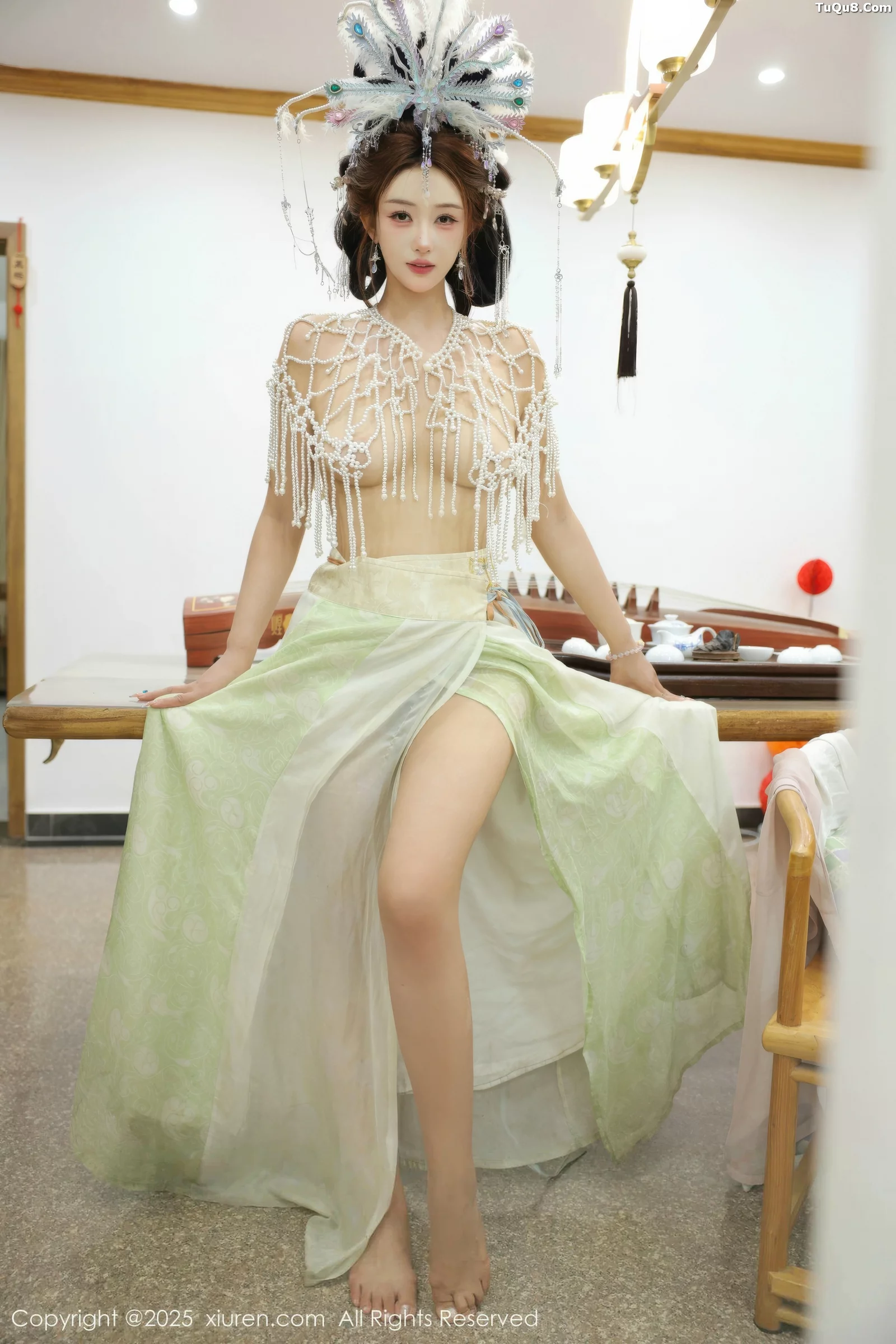 Xgyw.Org_[XiuRen秀人网]No.10736_模特金允希Yuki性感浅色古装薄纱服饰秀丰腴身材迷人诱惑写真80P