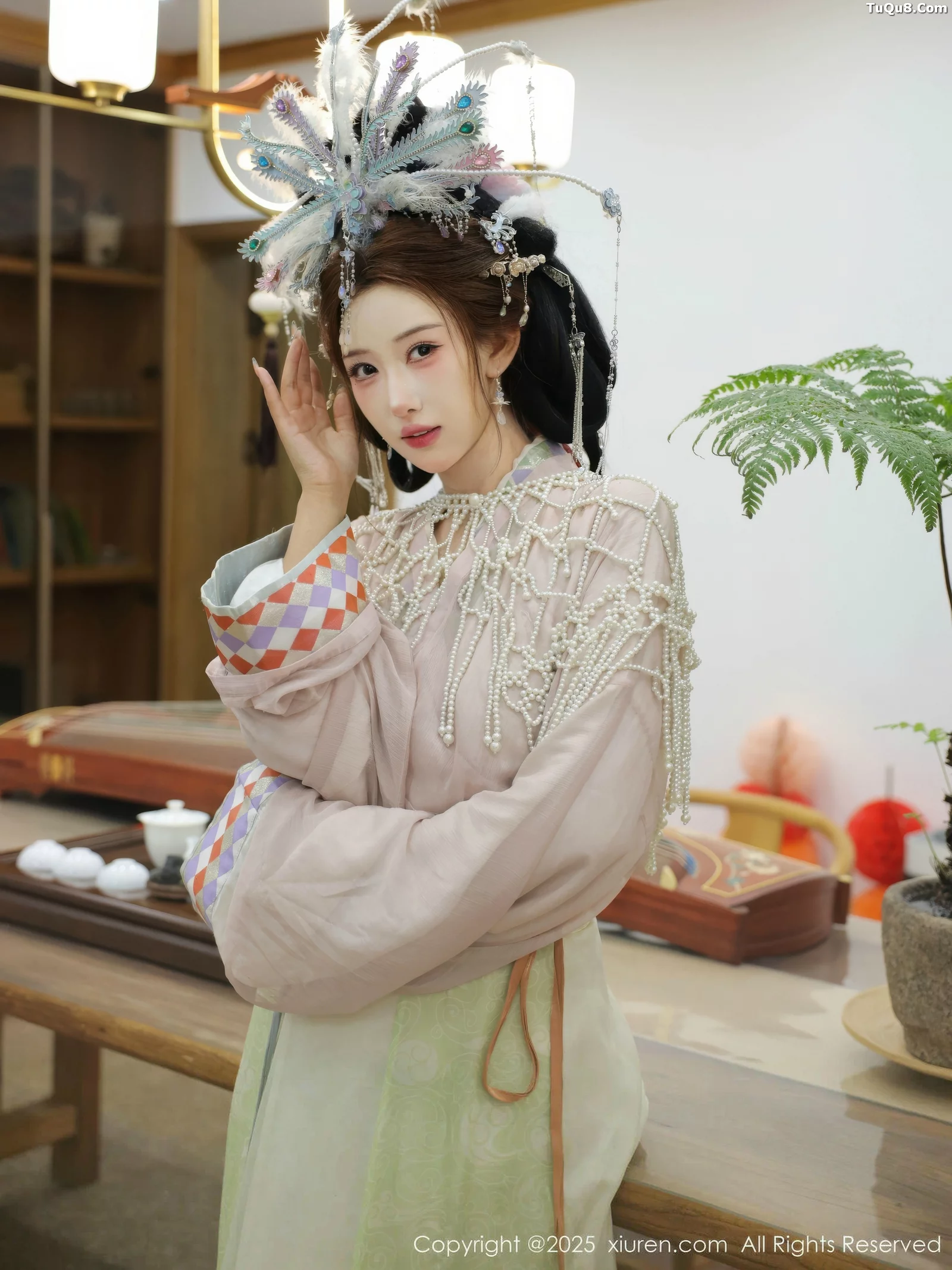 Xgyw.Org_[XiuRen秀人网]No.10736_模特金允希Yuki性感浅色古装薄纱服饰秀丰腴身材迷人诱惑写真80P