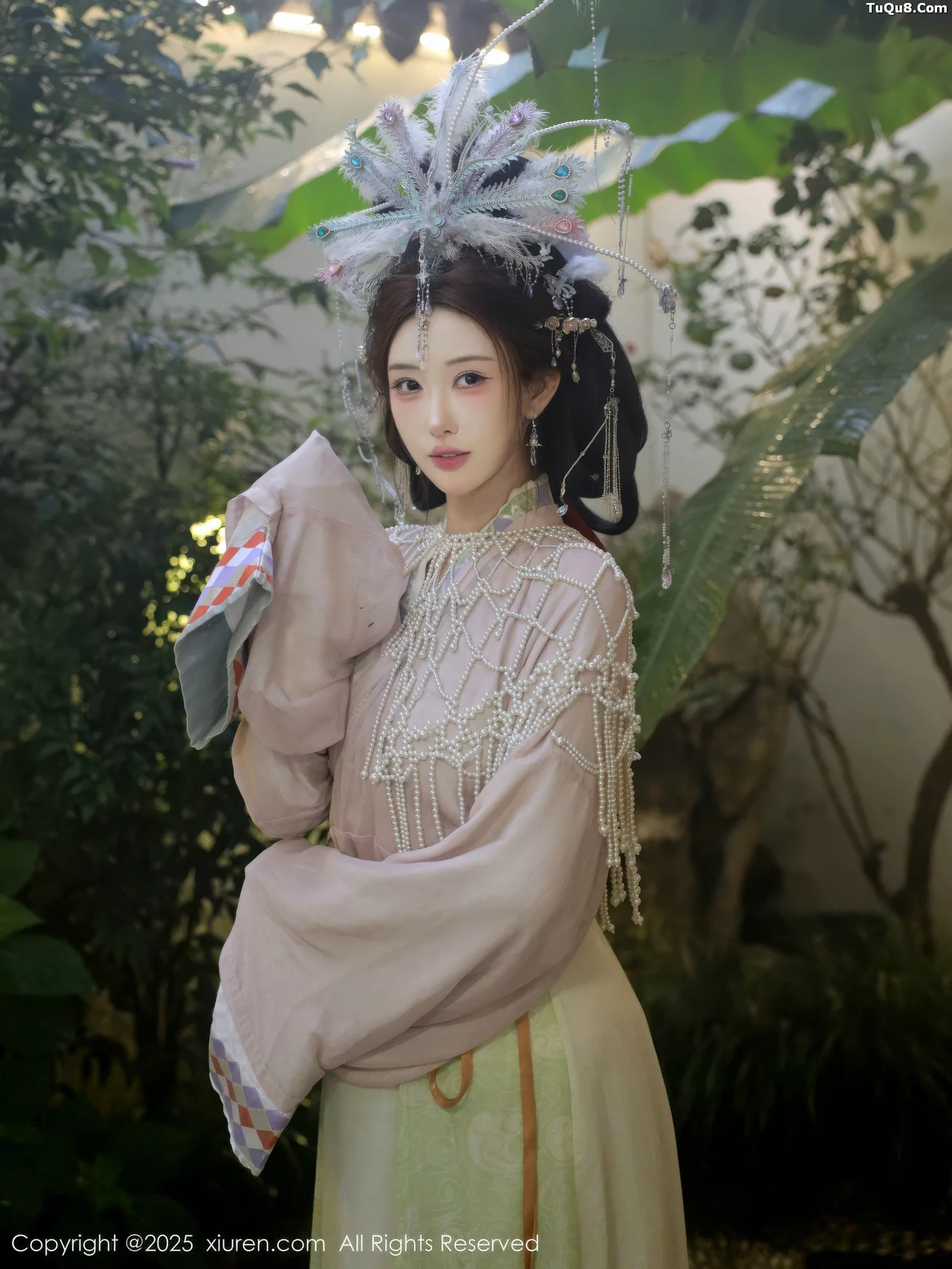 Xgyw.Org_[XiuRen秀人网]No.10736_模特金允希Yuki性感浅色古装薄纱服饰秀丰腴身材迷人诱惑写真80P