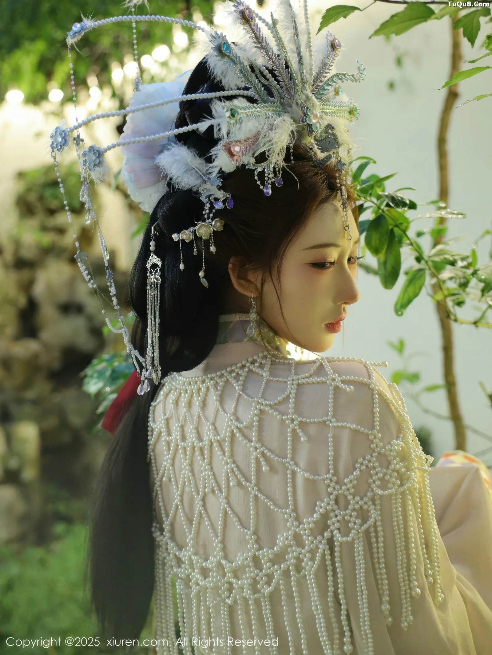 Xgyw.Org_[XiuRen秀人网]No.10736_模特金允希Yuki性感浅色古装薄纱服饰秀丰腴身材迷人诱惑写真80P
