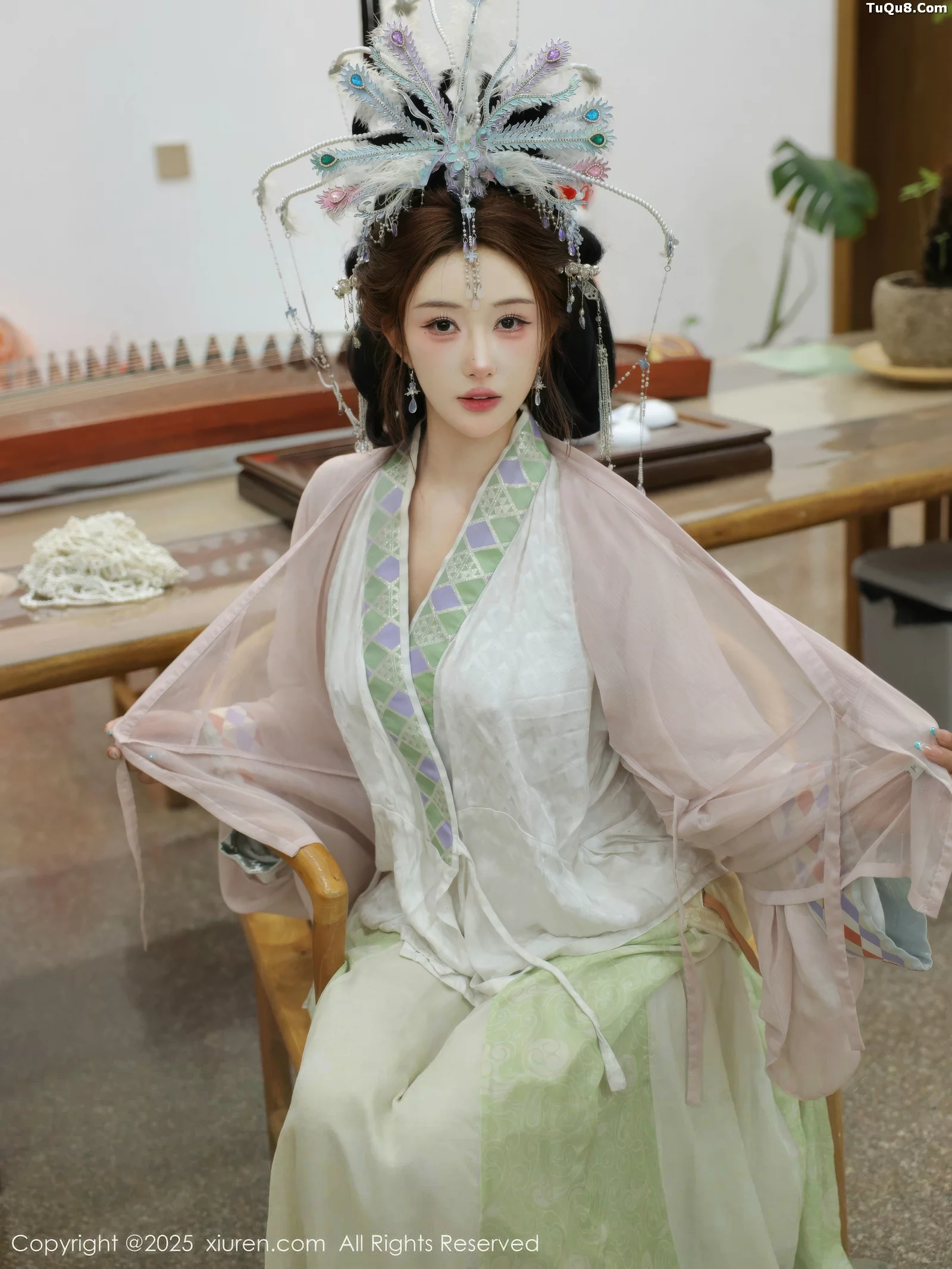 Xgyw.Org_[XiuRen秀人网]No.10736_模特金允希Yuki性感浅色古装薄纱服饰秀丰腴身材迷人诱惑写真80P
