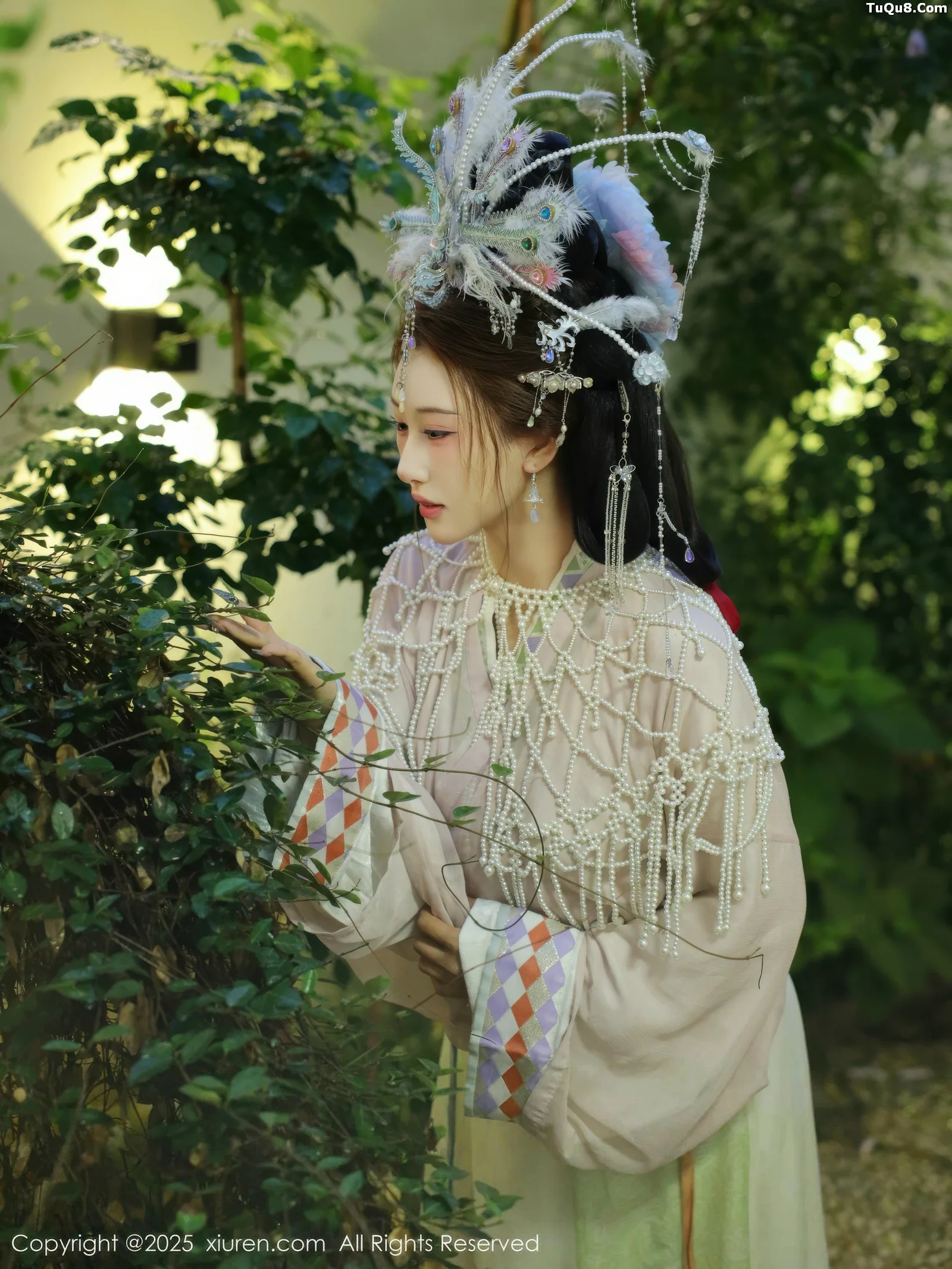 Xgyw.Org_[XiuRen秀人网]No.10736_模特金允希Yuki性感浅色古装薄纱服饰秀丰腴身材迷人诱惑写真80P