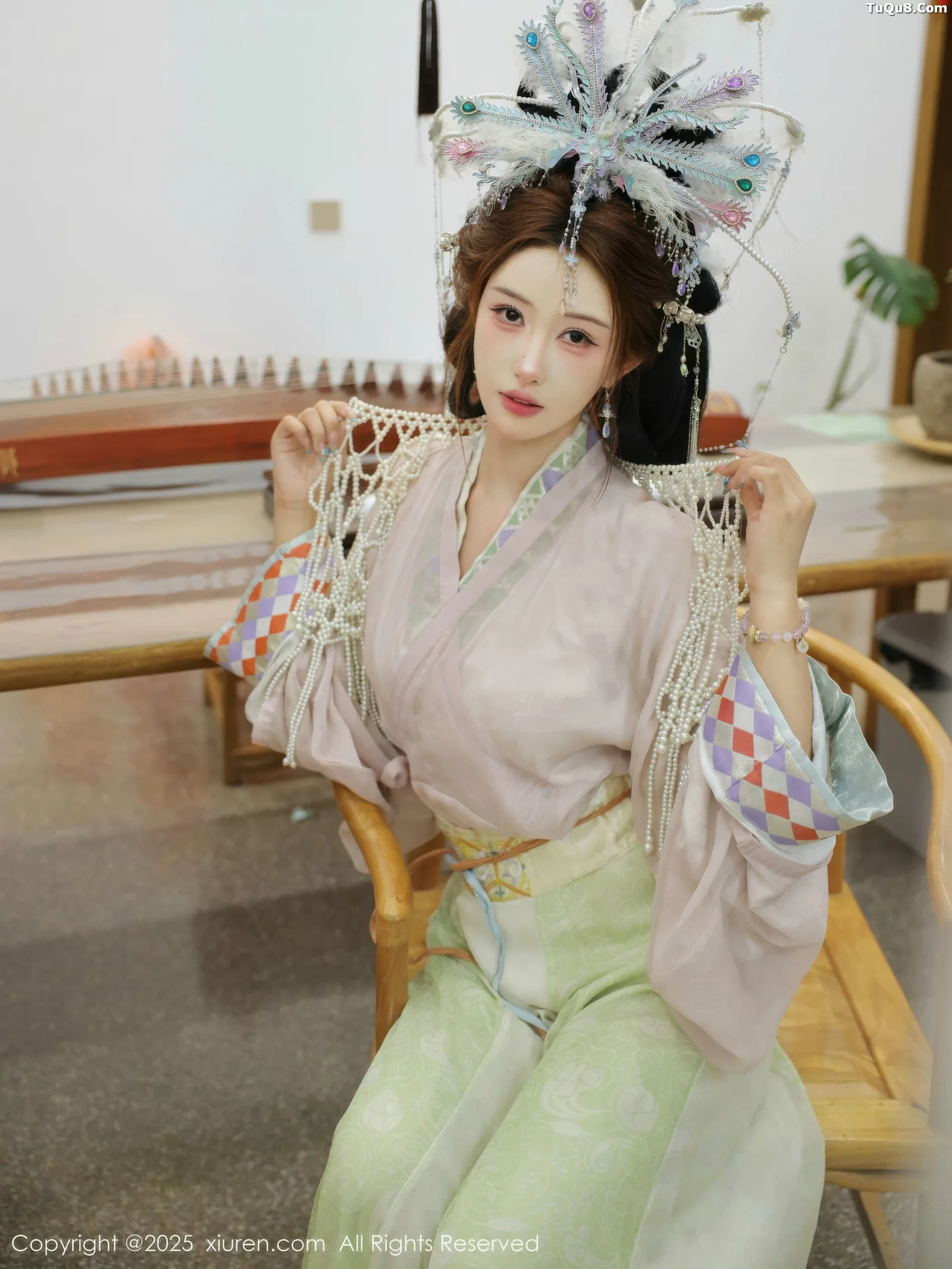 Xgyw.Org_[XiuRen秀人网]No.10736_模特金允希Yuki性感浅色古装薄纱服饰秀丰腴身材迷人诱惑写真80P